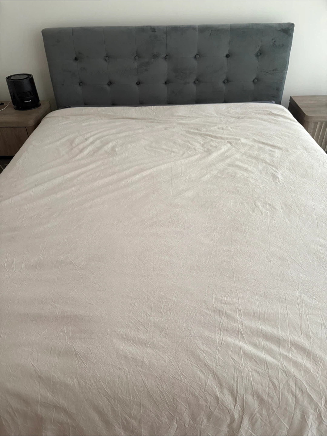 Gray Queen Upholstered Bed Frame with Storage - photo 2