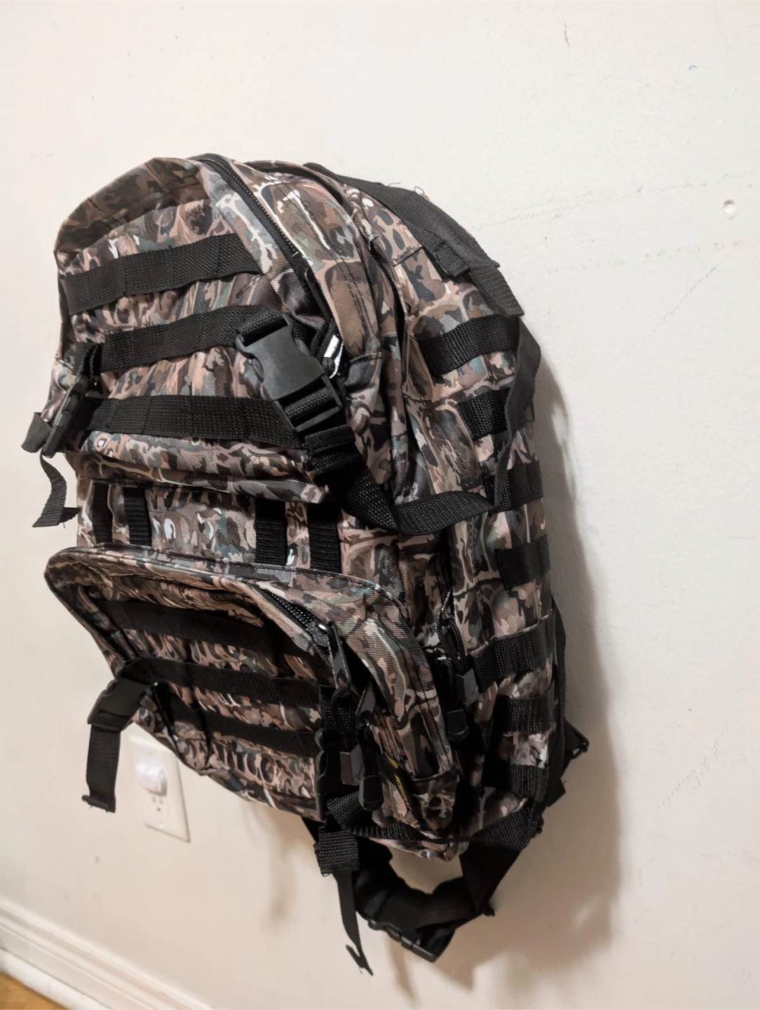 REDBONE Camo Backpack