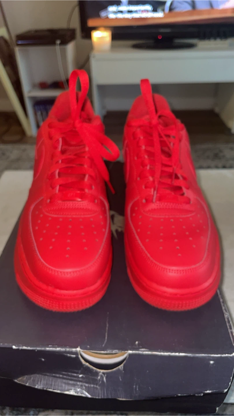 Nike Air Force 1 '07 LV8 Red Size 9.5 - photo 4