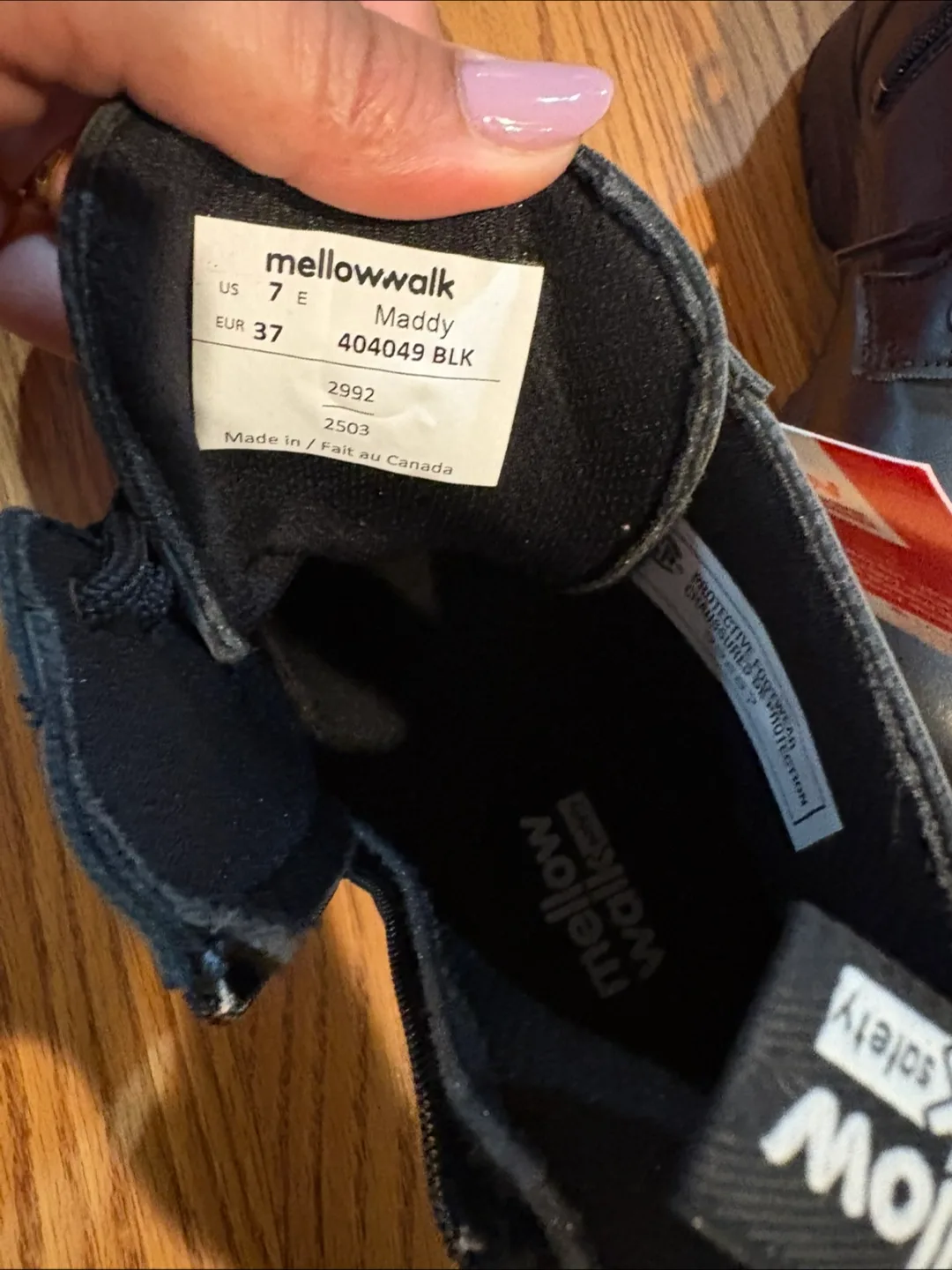 Black Safety Boots also winter shoes - US 7 image indicator(3)