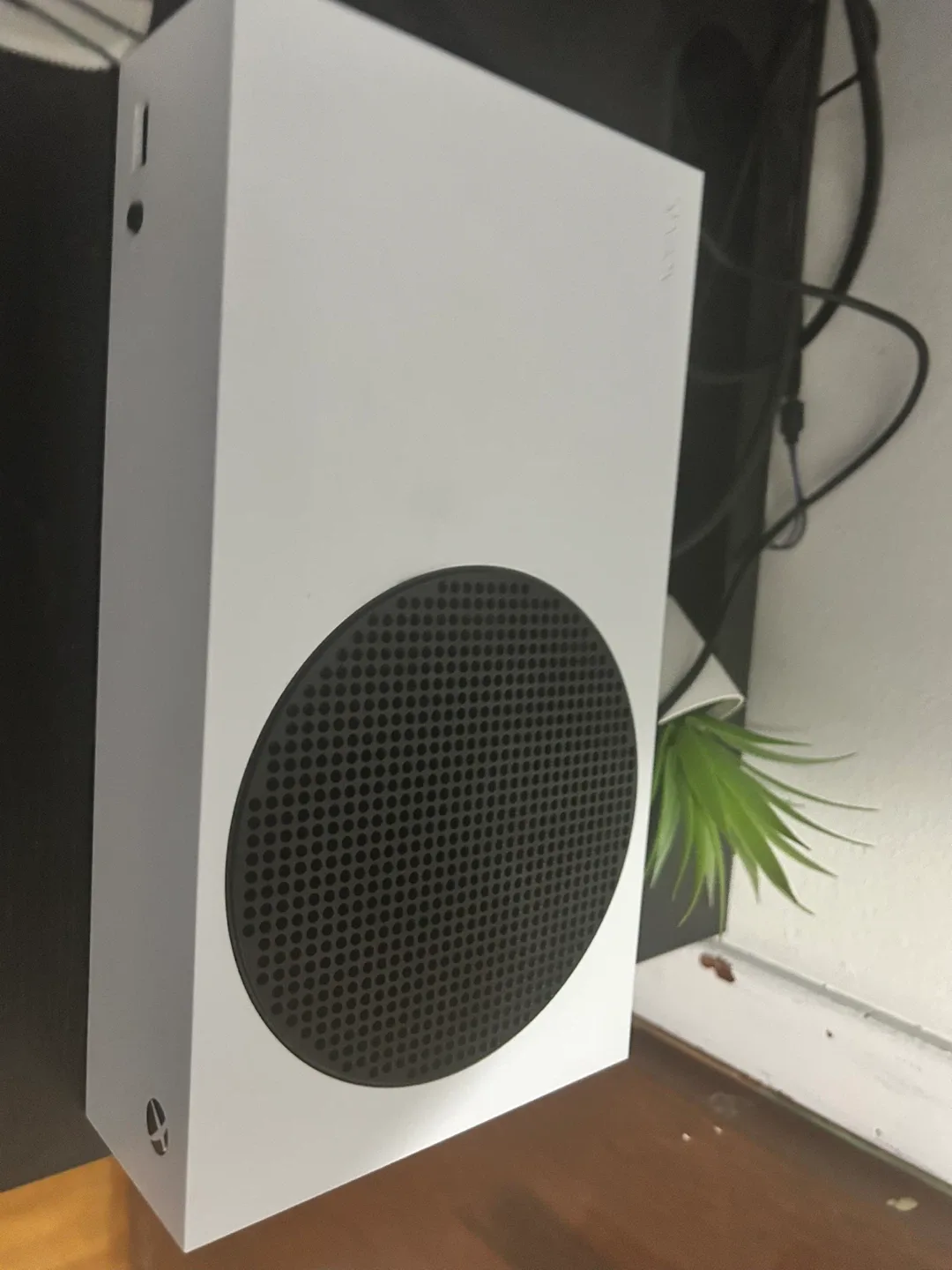 Xbox Series S Console and Controllers - Excellent Condition image indicator(2)