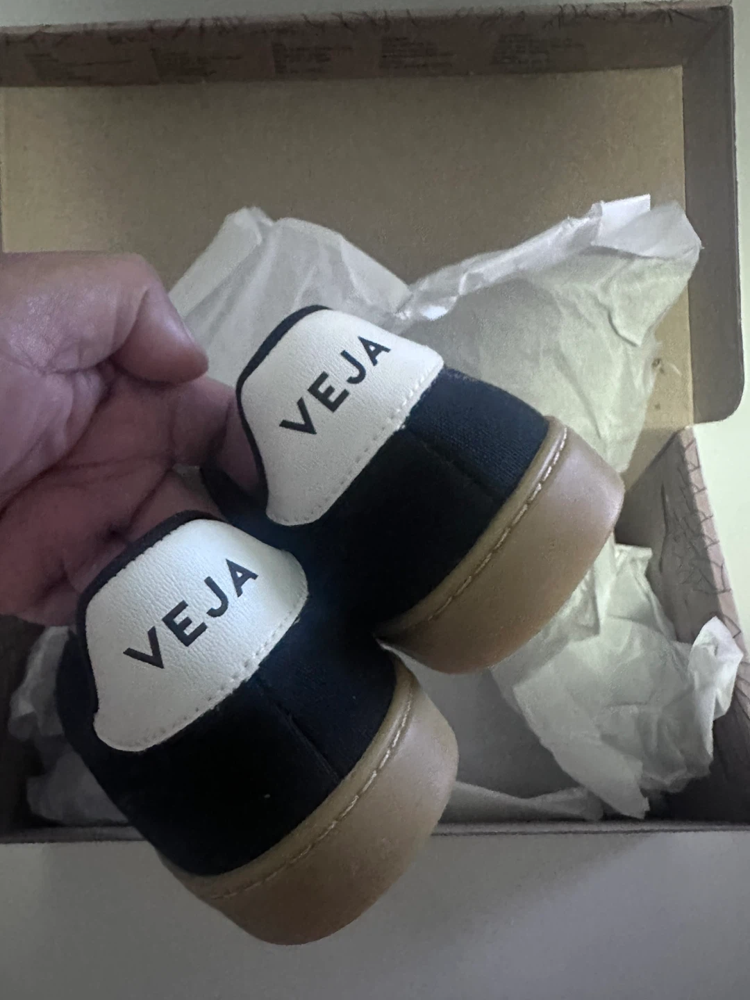 Veja Small Volley Canvas Black White - US 4 - photo 3