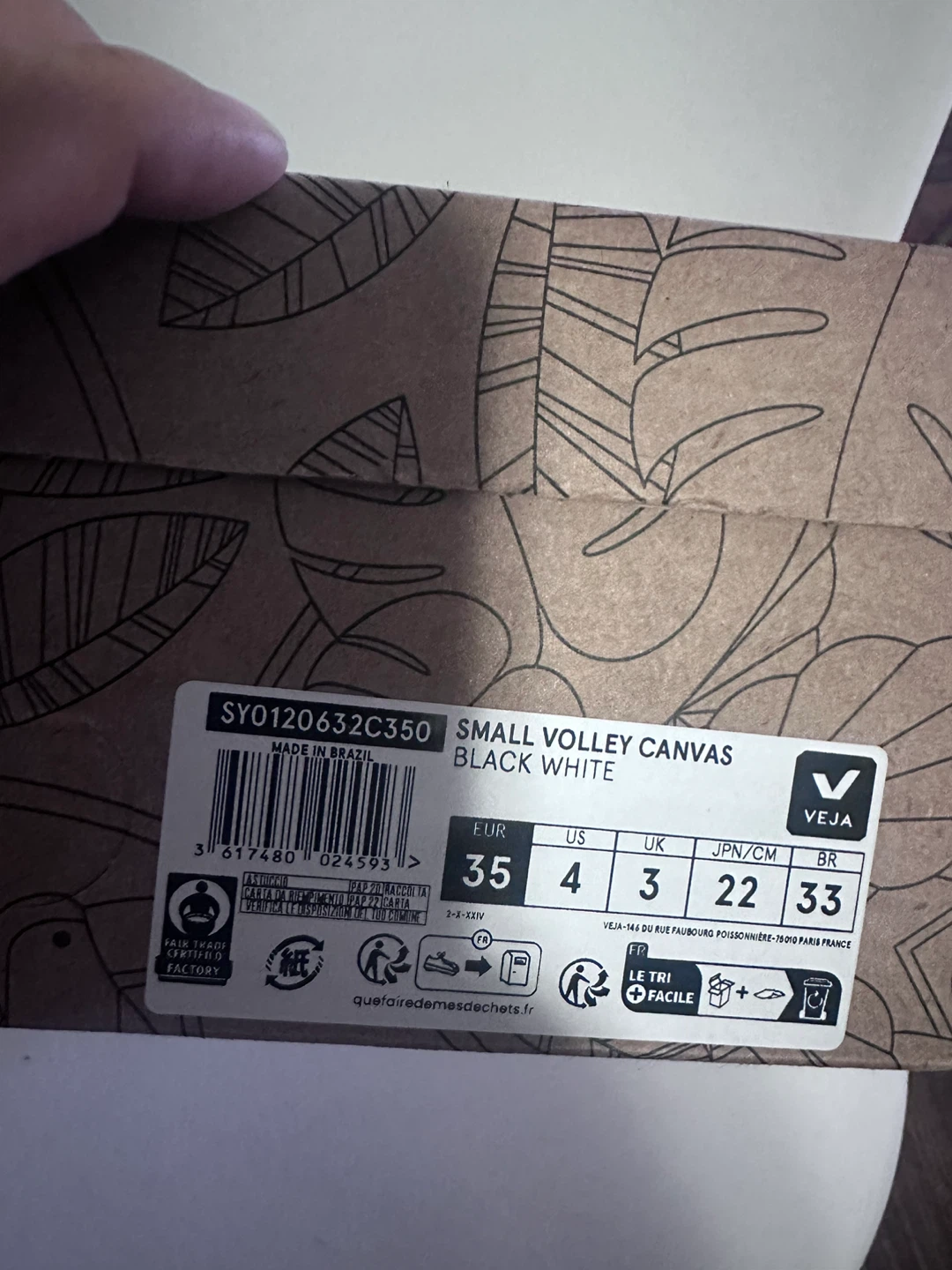 Veja Small Volley Canvas Black White - US 4 - photo 5