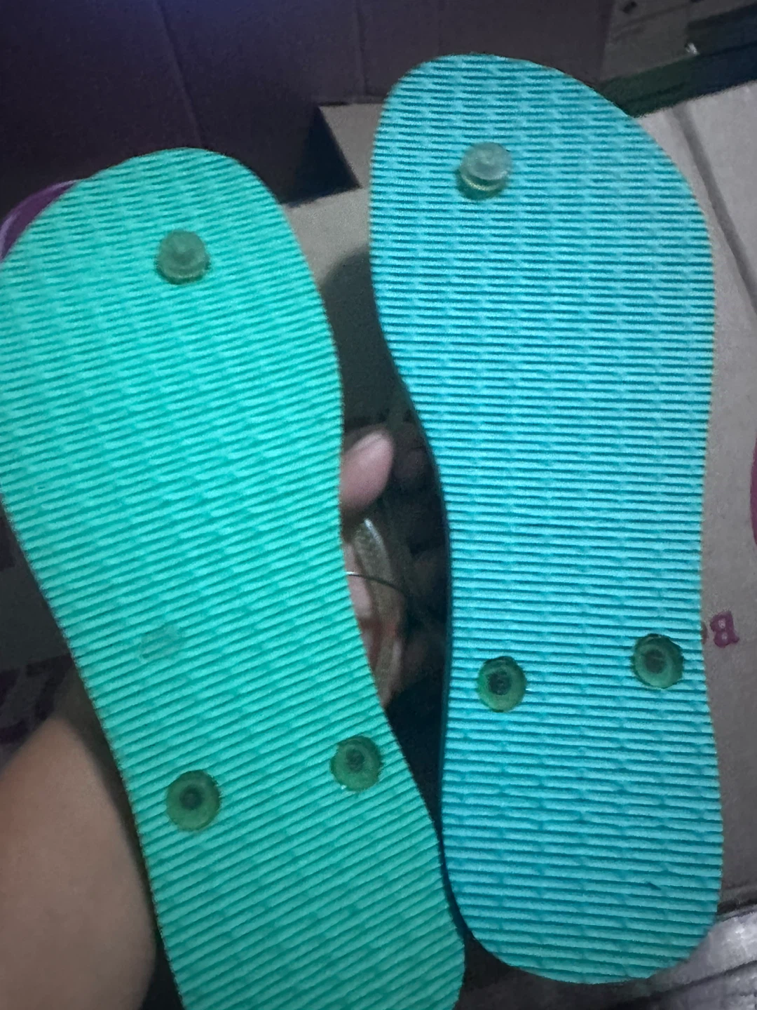 Havaianas Flip Flops Size 9/10 - photo 3