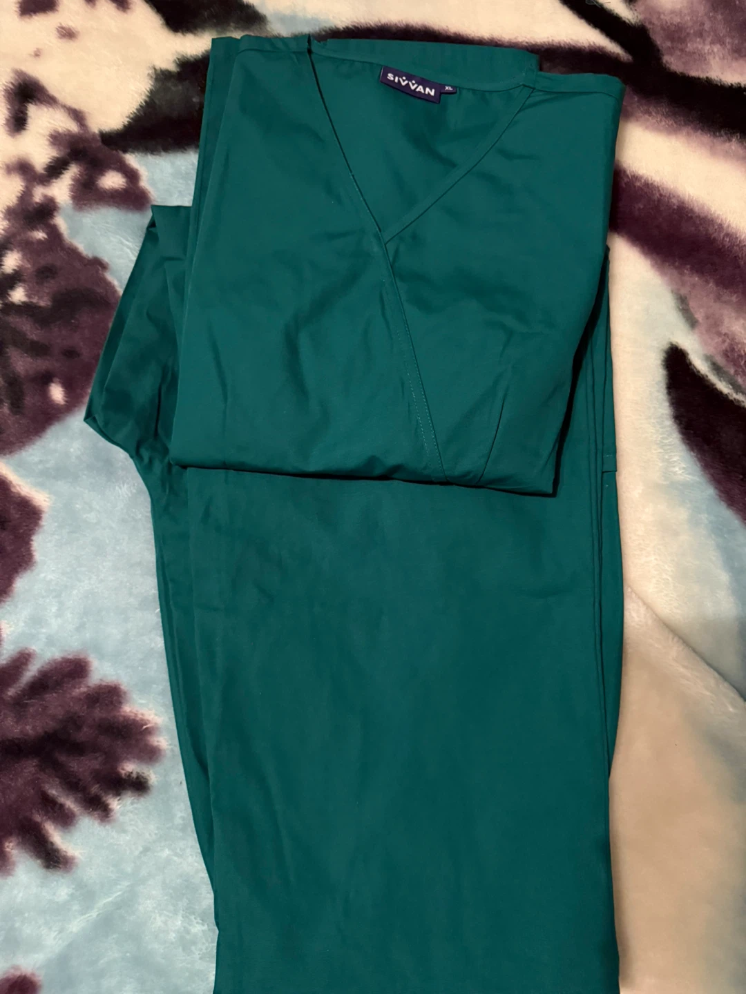 Sivvan Green Scrub Set - XL - photo 2