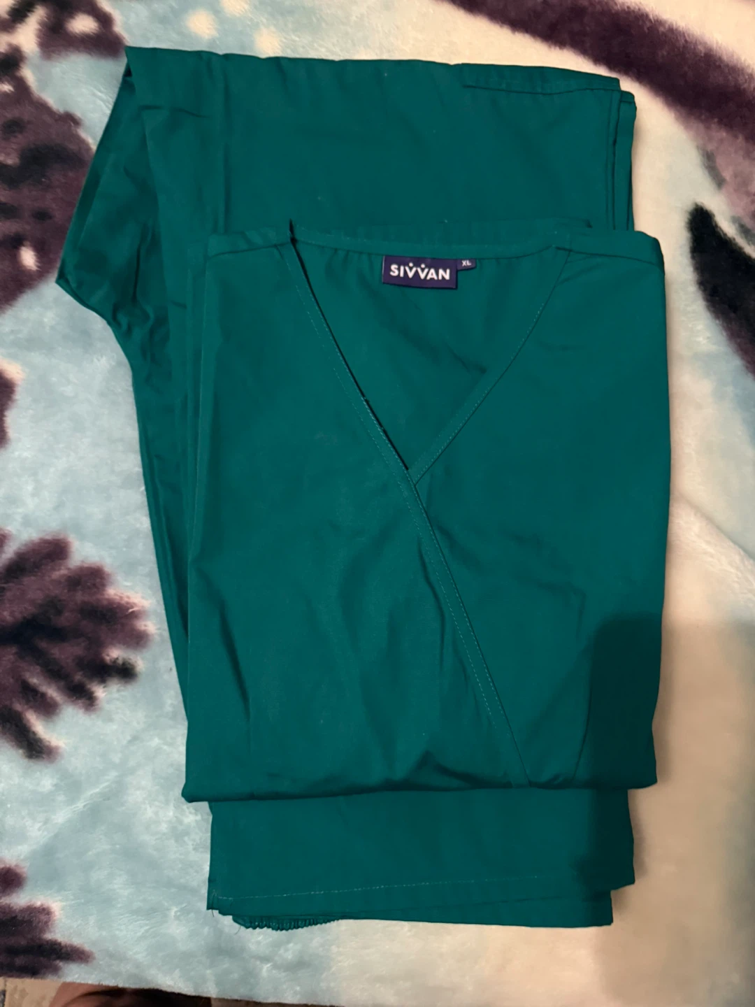 Sivvan Green Scrub Set - XL