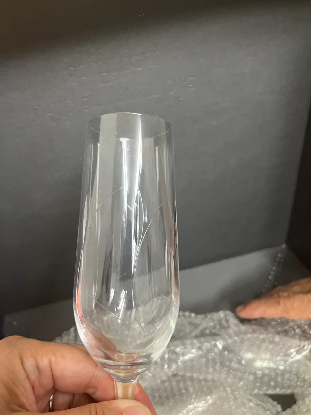 Crystal Champagne Flutes - set of 12 image indicator(2)