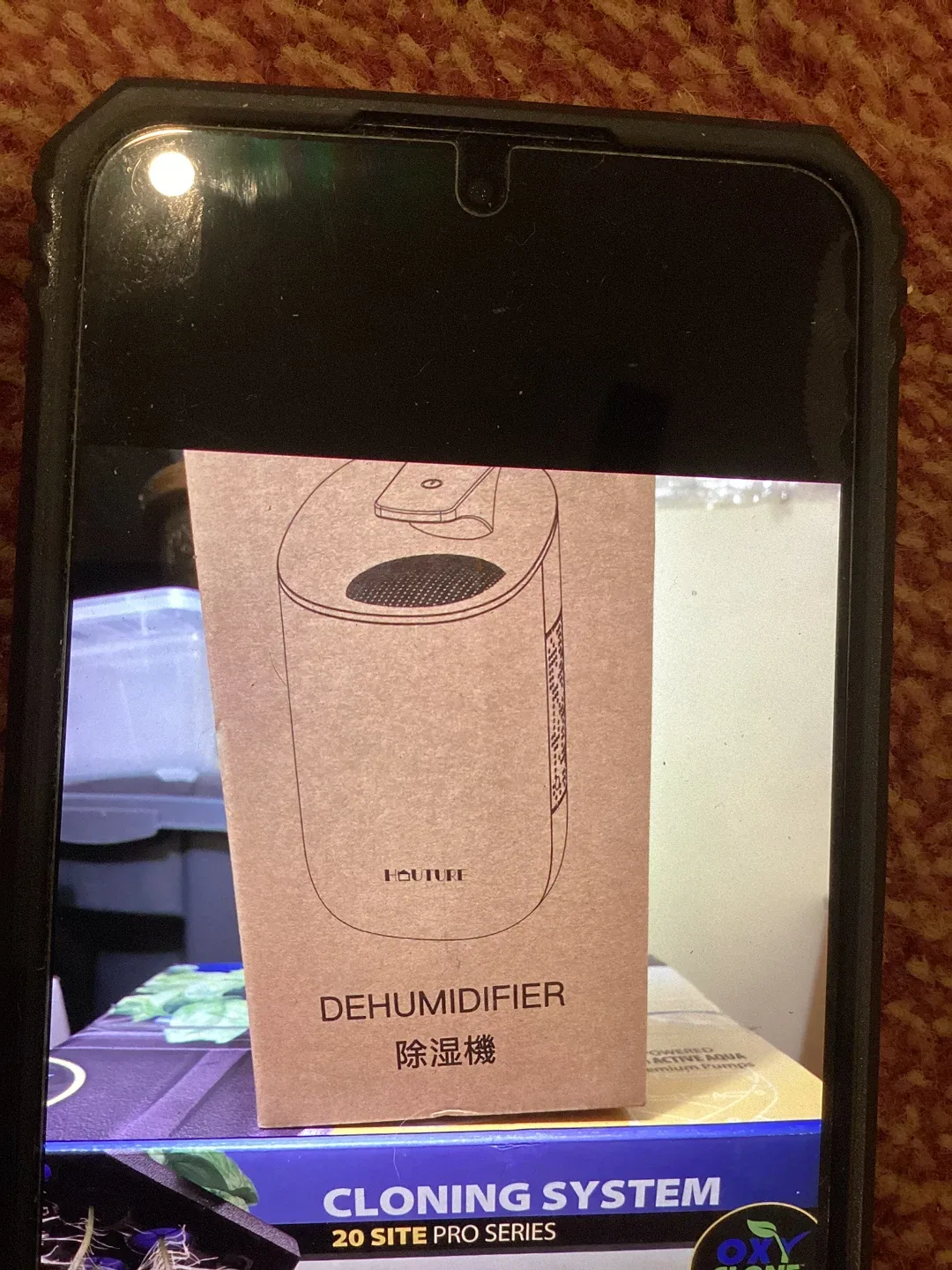 Indoor Growing Equipment: Dehumidifier, LED Light, Tent, Fan image indicator(5)