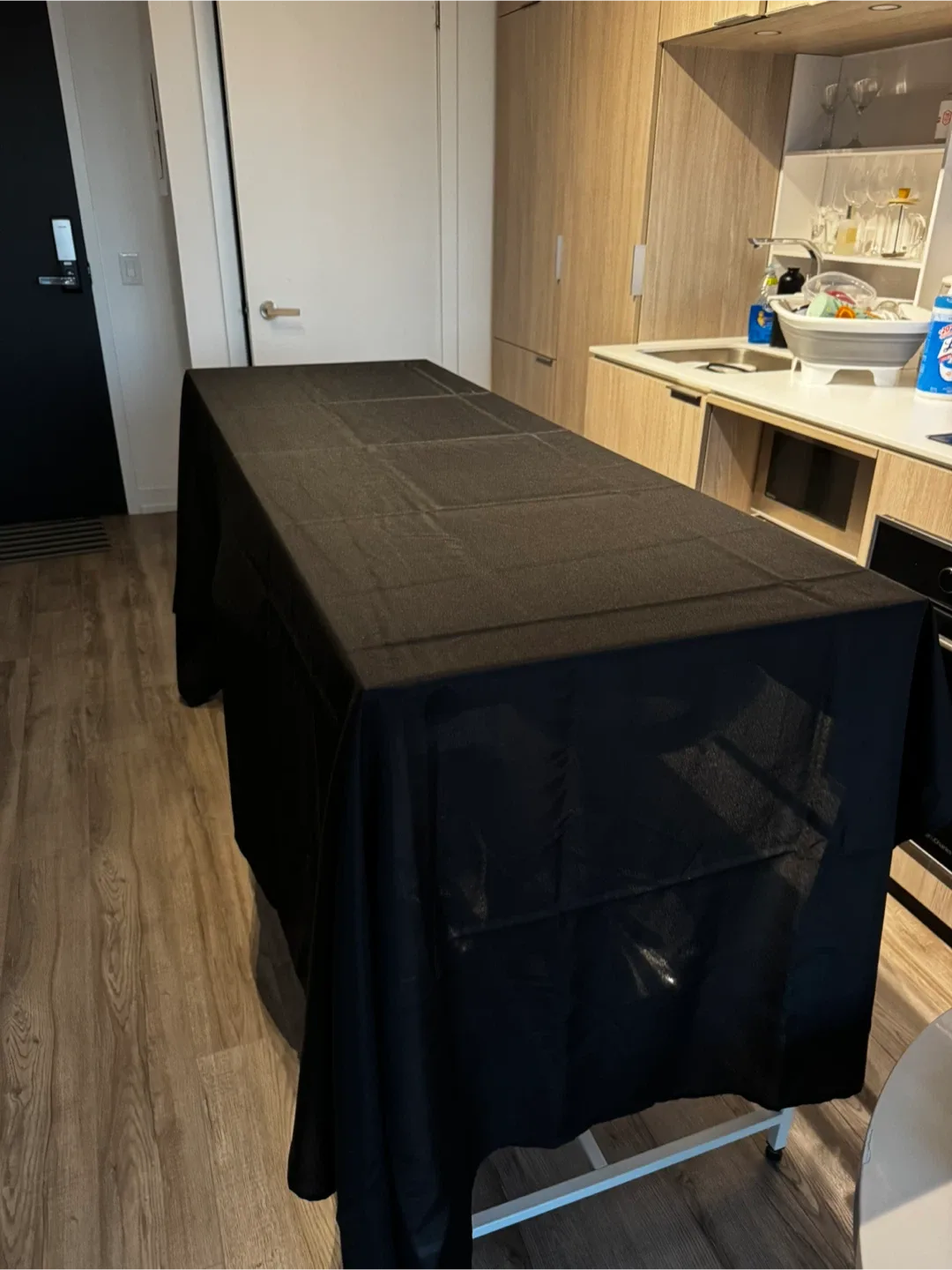 Black Tablecloth 60"x126" thumbnail