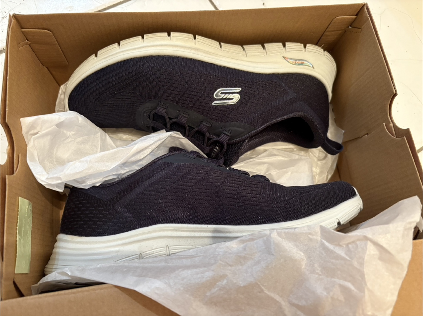 Skechers Arch Fit Vista Gleaming Navy - Women's Size 7.5