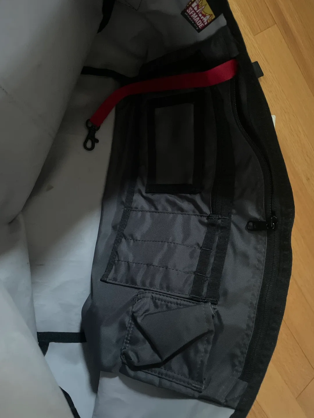 Timbuk2 Black Messenger Bag image indicator(3)