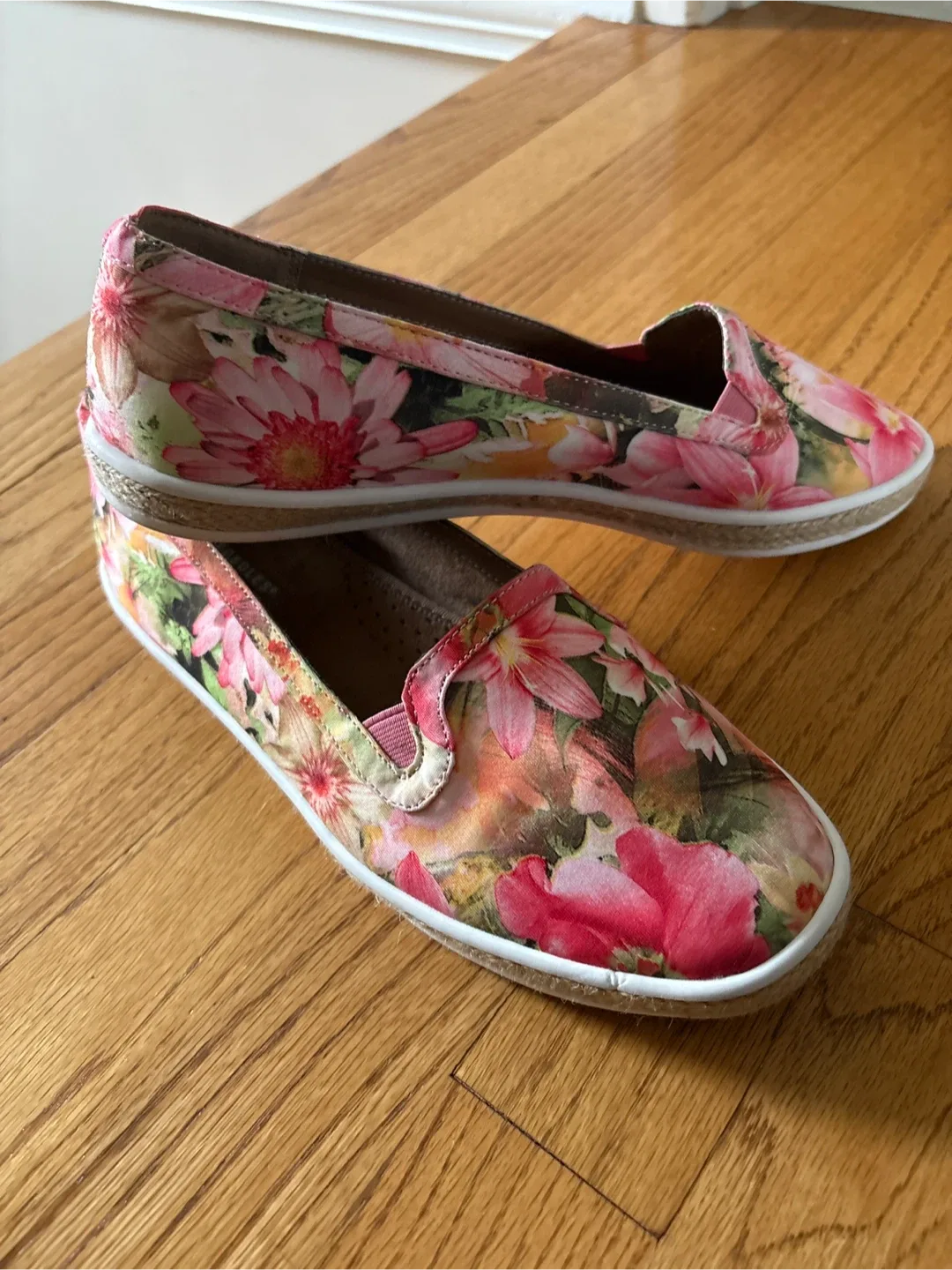 Aerosoles Floral Print Slip-on Shoes, Size 8 image indicator(2)