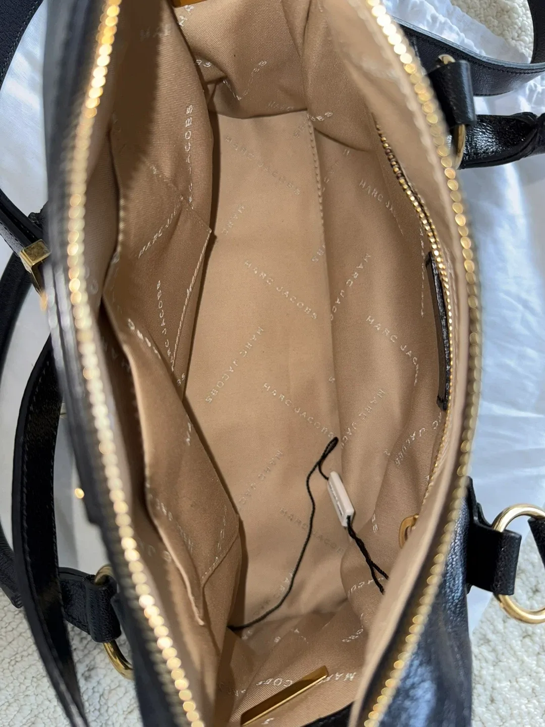 Marc Jacobs Wellington Fulton Bag (Black) image indicator(7)