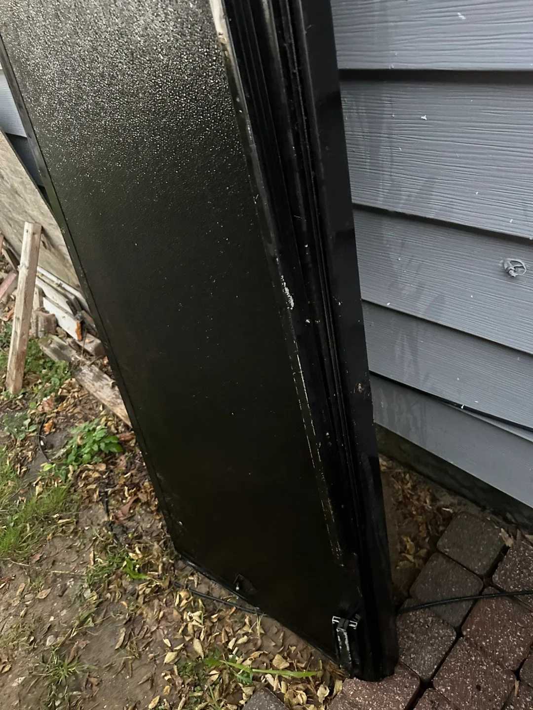 Used UnderCover Flex Truck Bed Cover - Black image indicator(7)