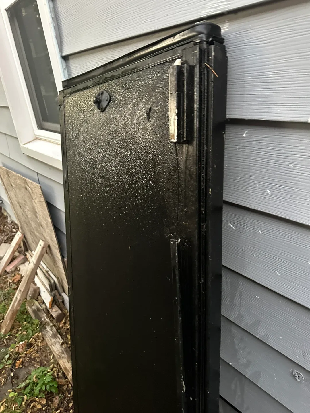 Used UnderCover Flex Truck Bed Cover - Black image indicator(8)