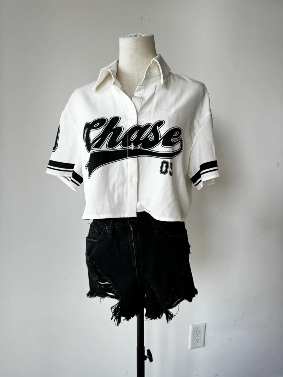 2 pc outfit: Kendall Kylie Black Denim Shorts + Jersey crop top thumbnail
