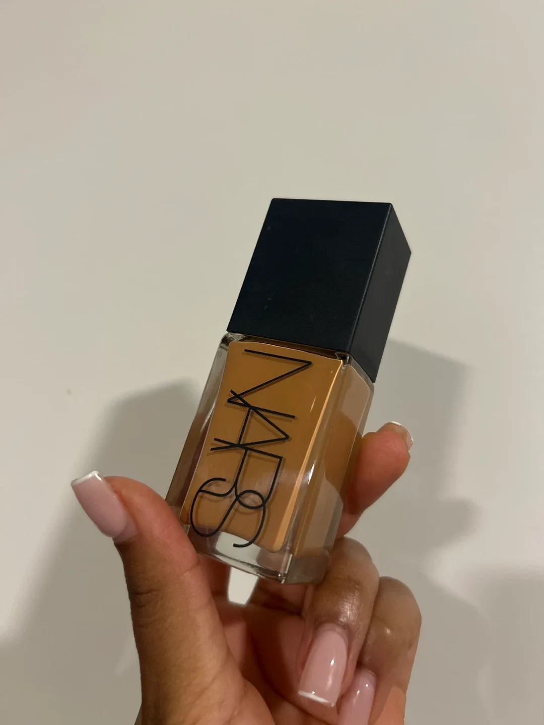 NARS Light Reflecting Foundation - Cadiz (WITH PUMP) thumbnail