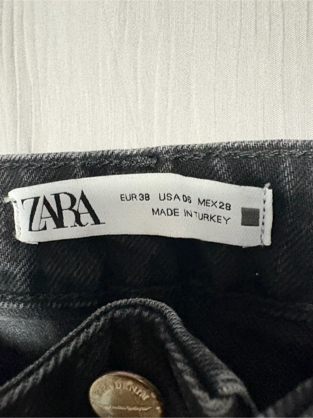 Zara Denim Jeans - Size 6 - Black image indicator(3)