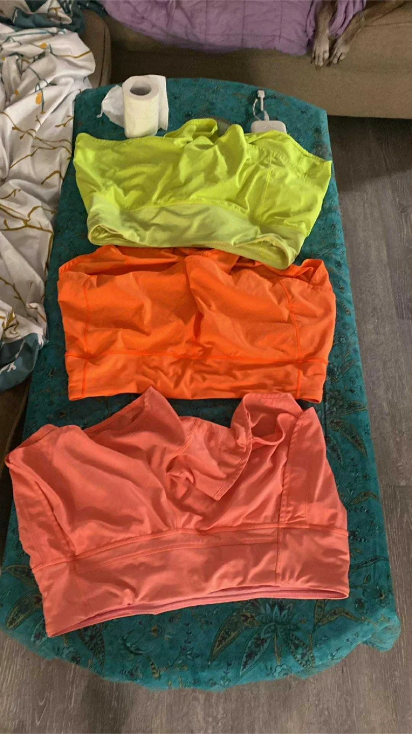 Lululemon Assorted Tank Tops image indicator(9)