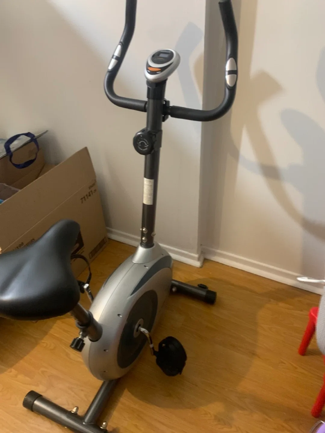 (Can deliver)Tempo Fitness Exercise Bike thumbnail