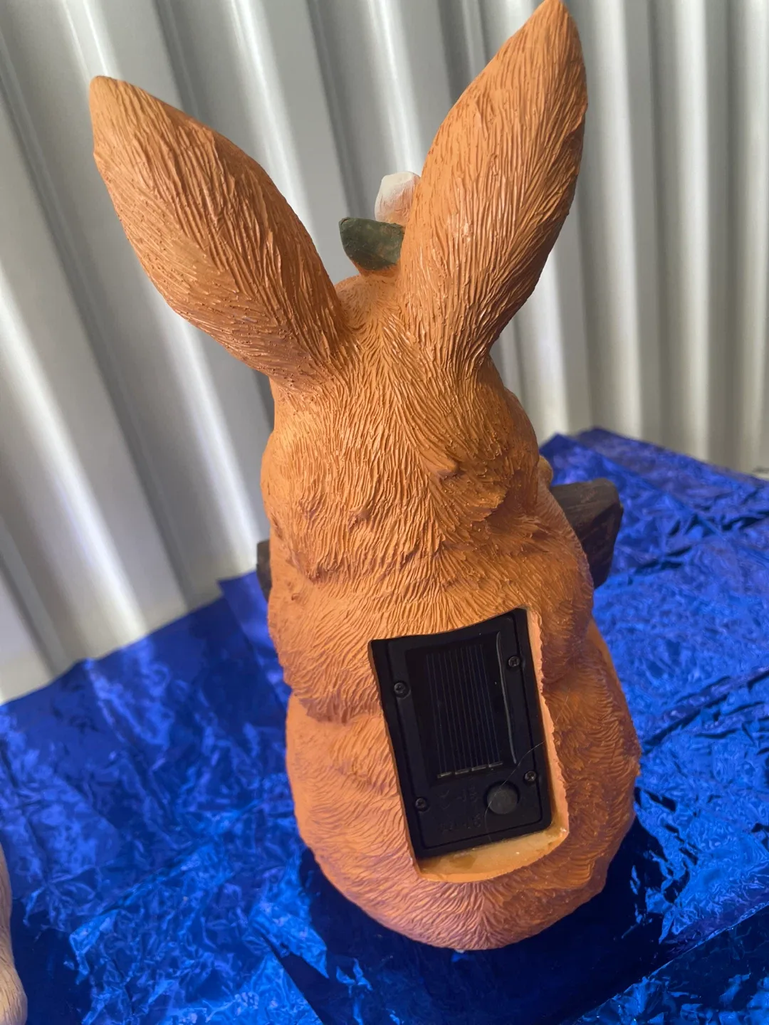 Cute Bunny with Flowers Figurine image indicator(8)