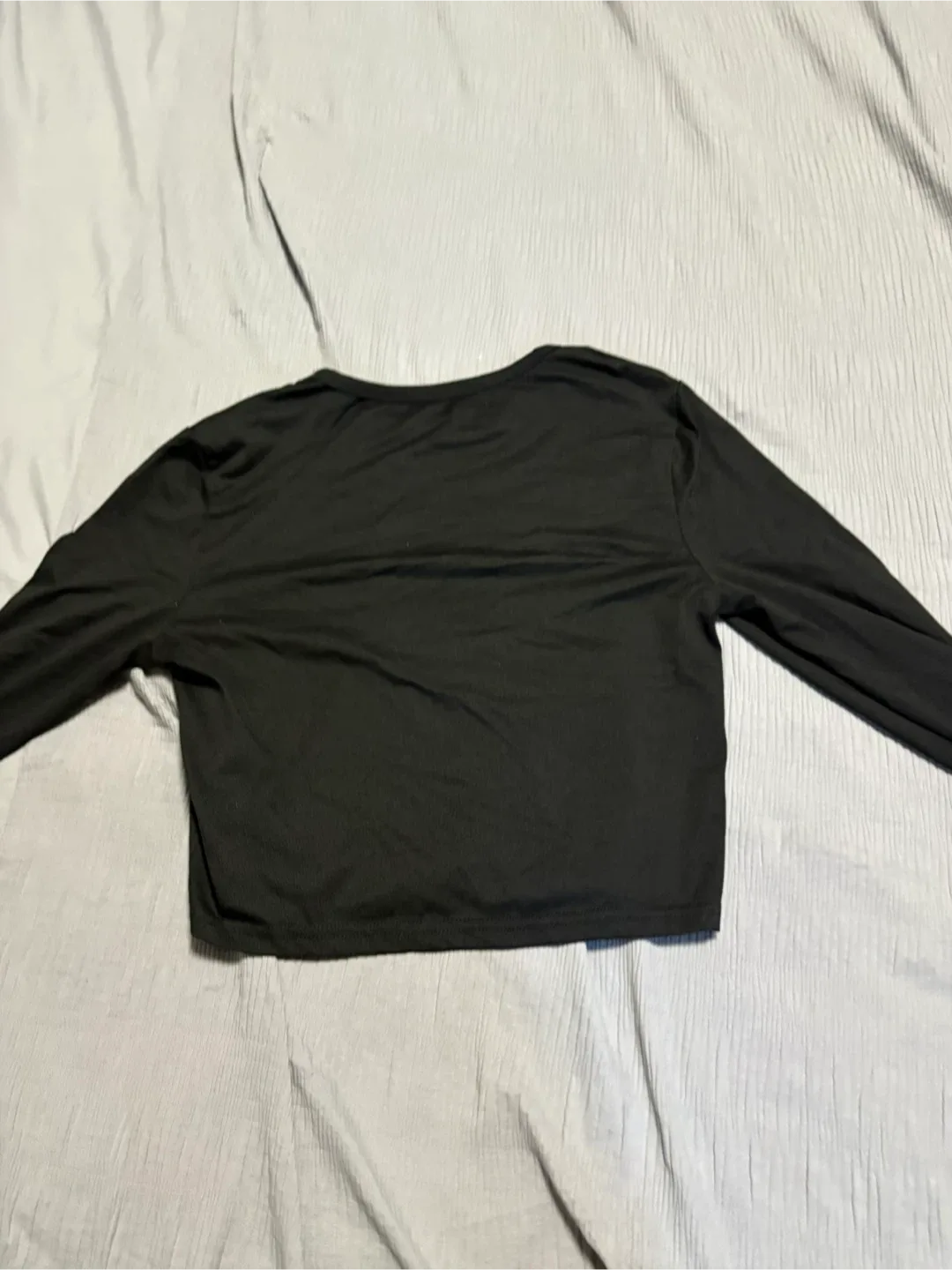 Black Long Sleeve Crop Top image indicator(2)