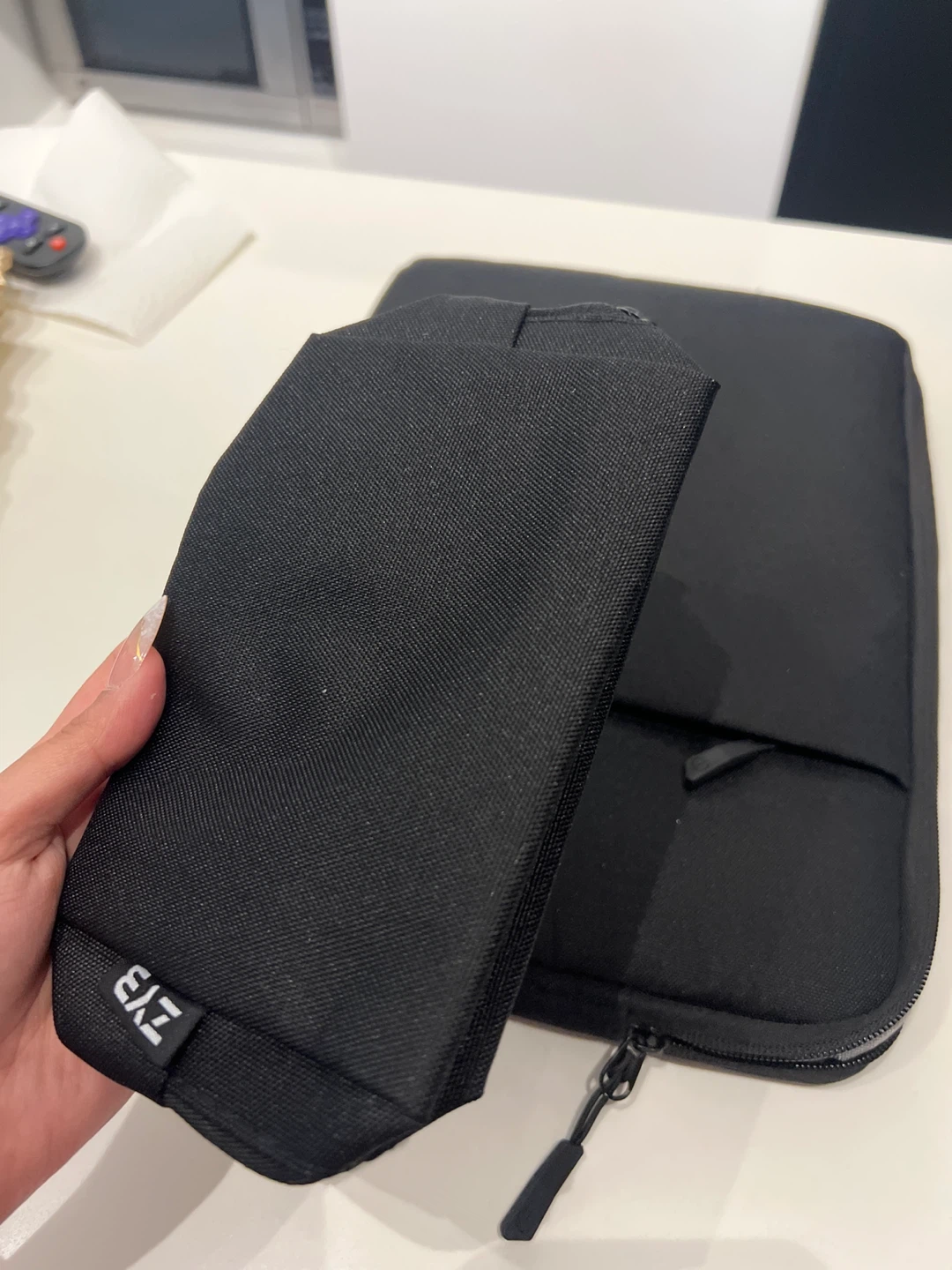 ZYB New Black Laptop Sleeve with Pouch - photo 3