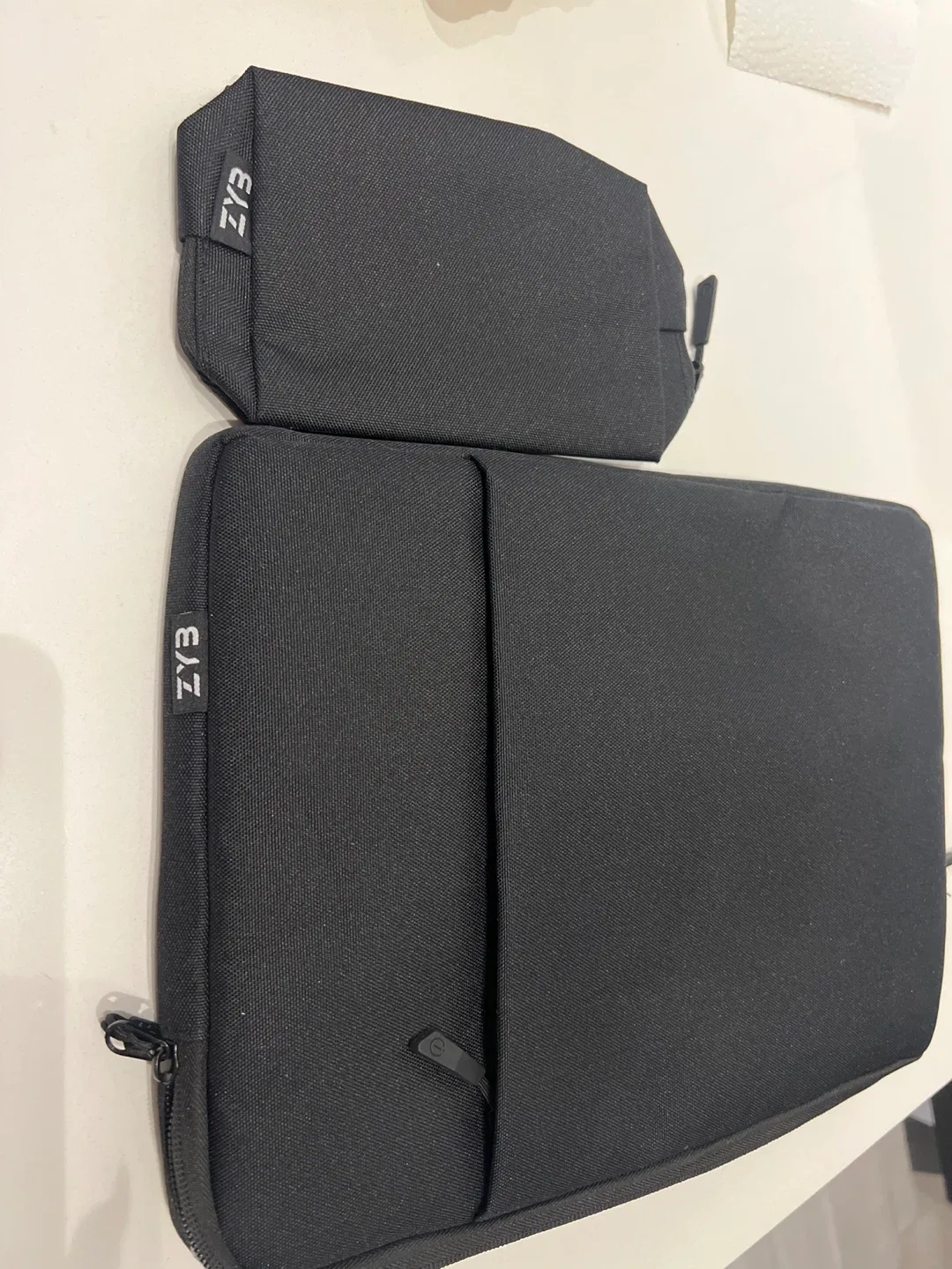ZYB New Black Laptop Sleeve with Pouch thumbnail