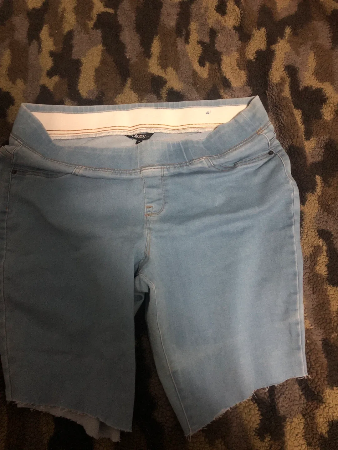 George Denim Shorts - Size M thumbnail