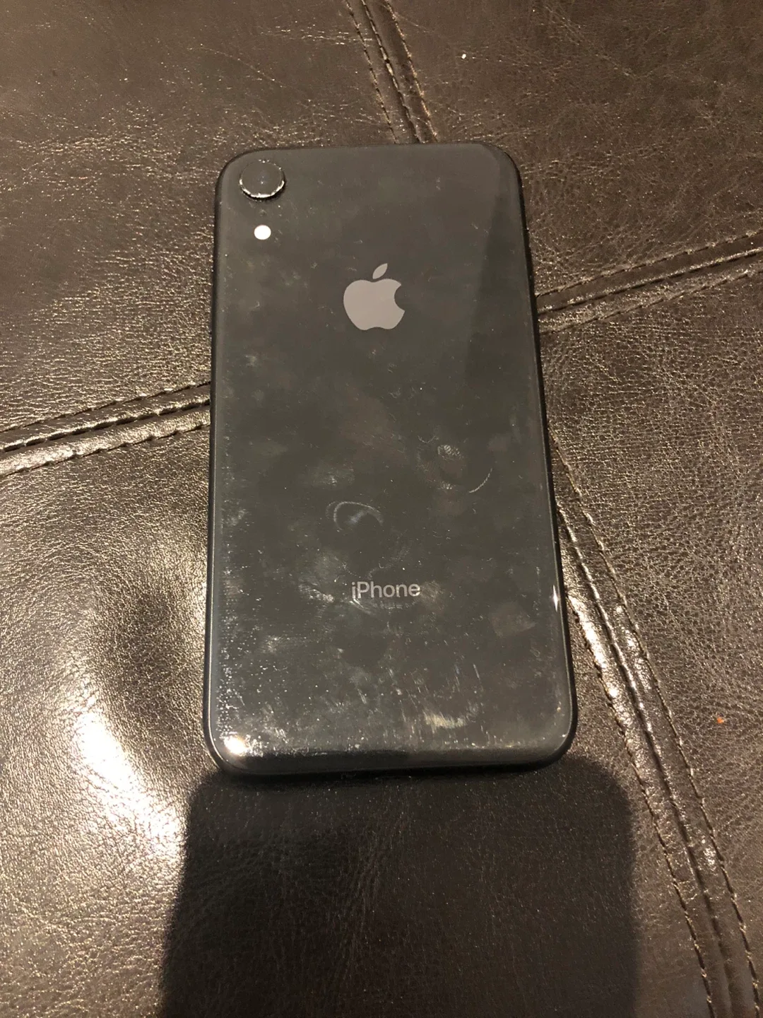 Apple iPhone XR - 64gb image indicator(2)