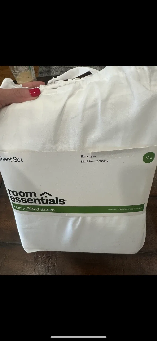 Room Essentials King White Sheet Set - New thumbnail
