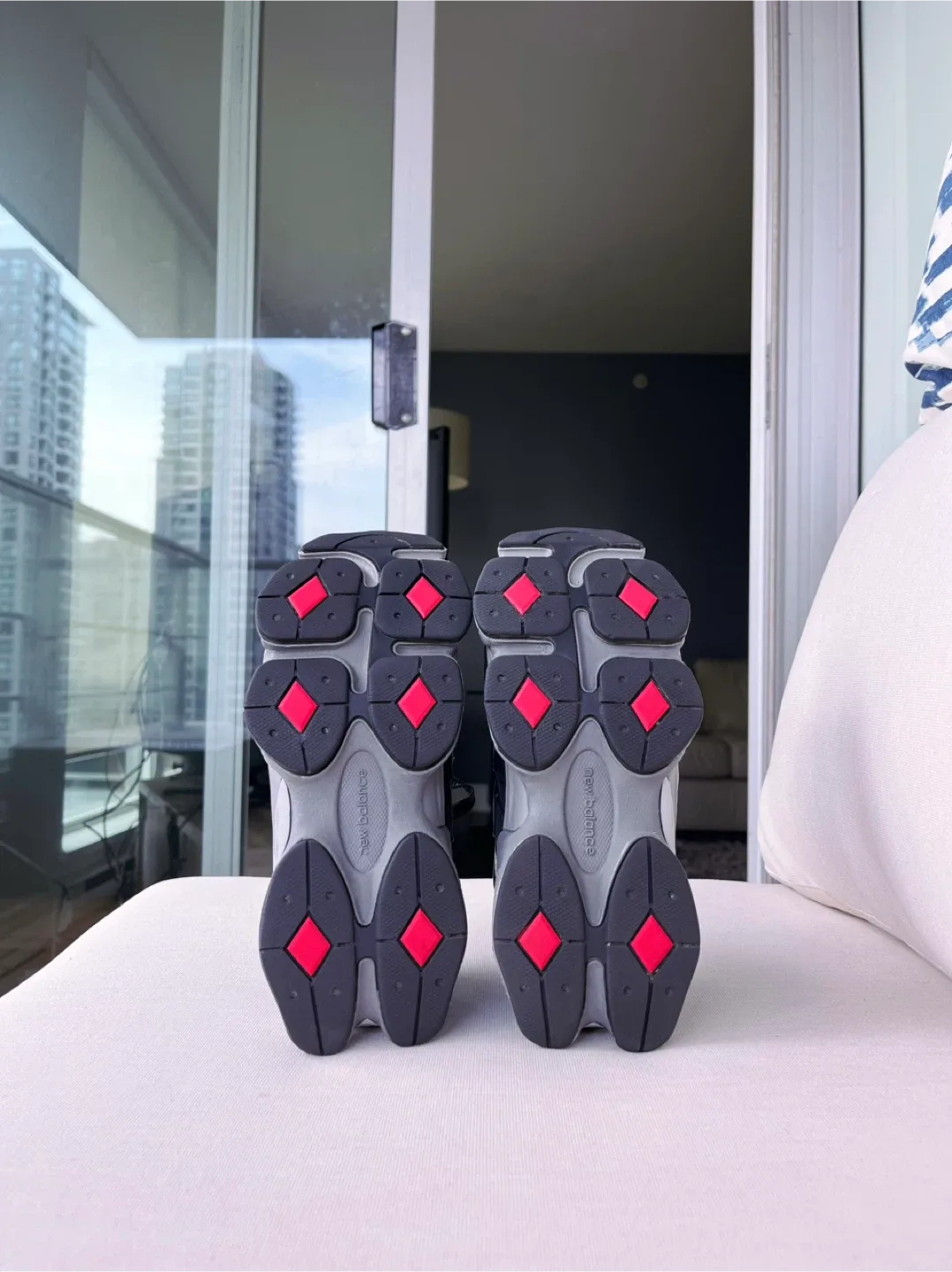 New Balance 9060 Size women’s 5 image indicator(4)