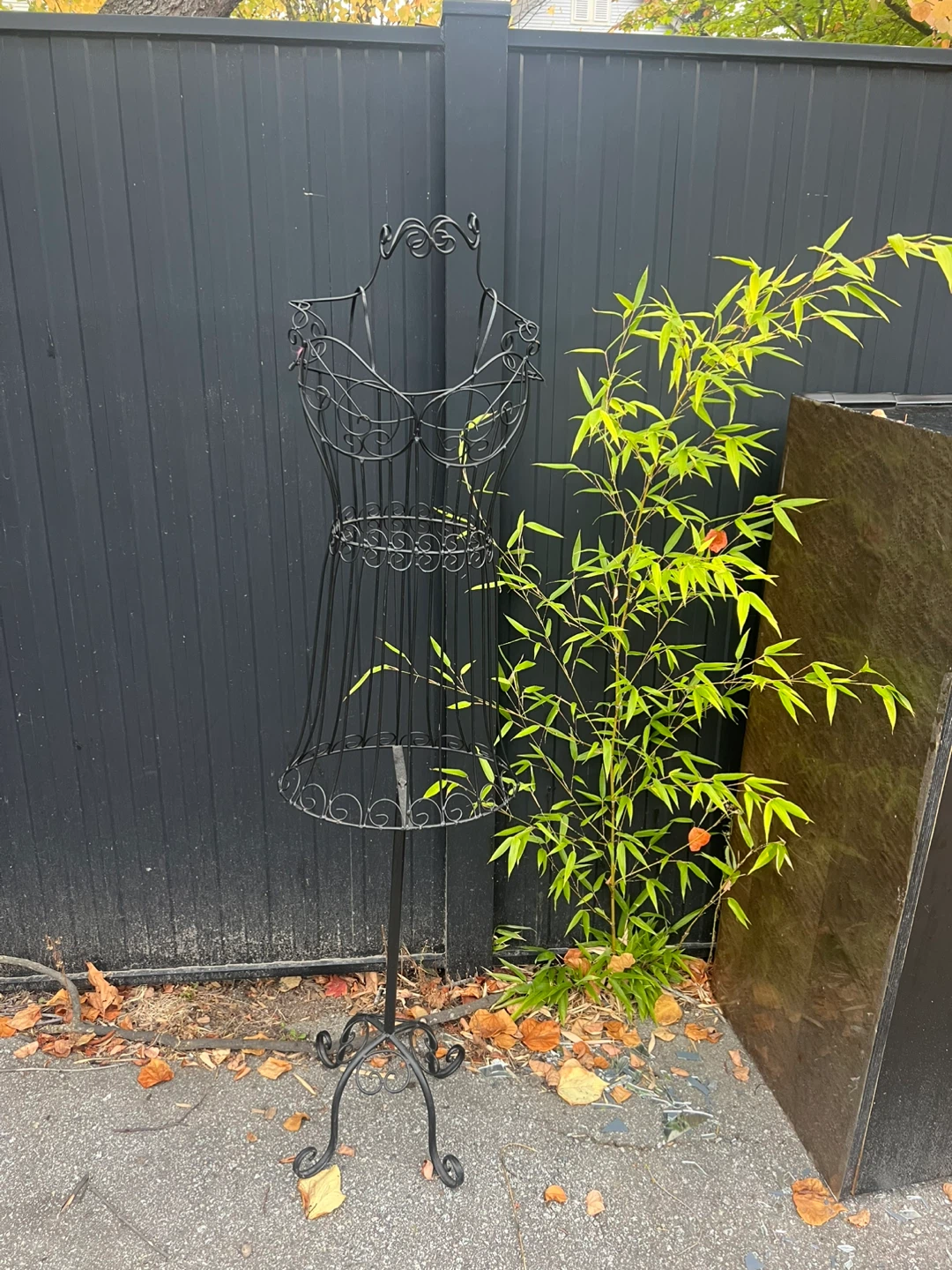 Metal Wire Dress Form Mannequin