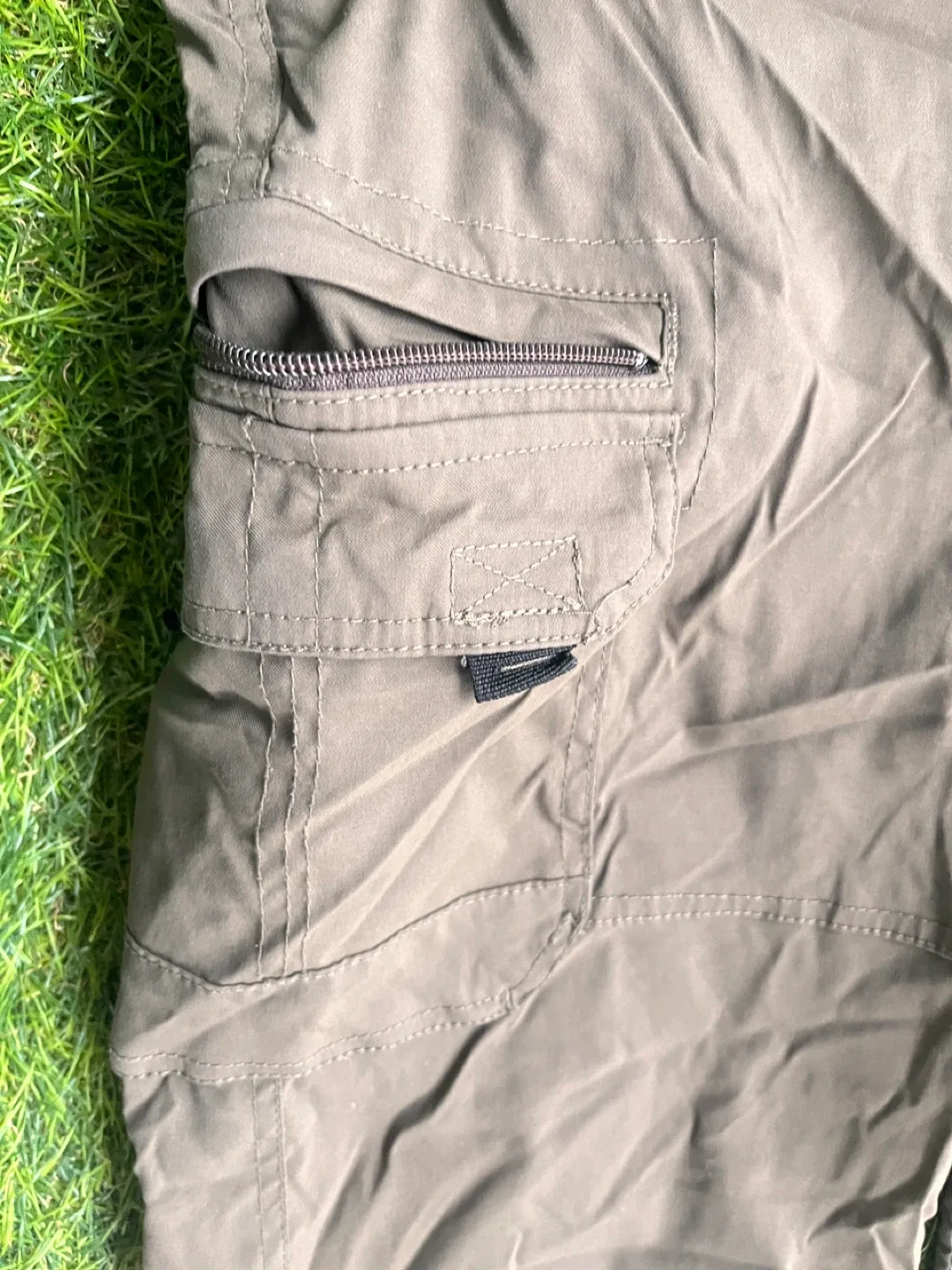 G Clothing Olive Green Cargo Pants - Size S image indicator(2)
