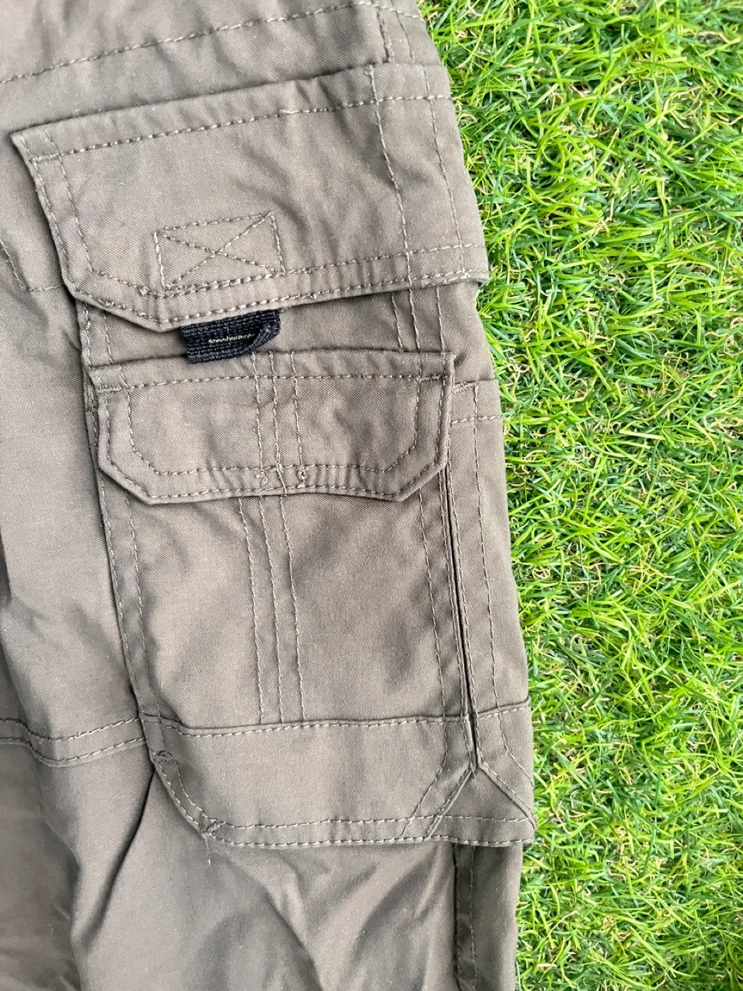 G Clothing Olive Green Cargo Pants - Size S image indicator(3)