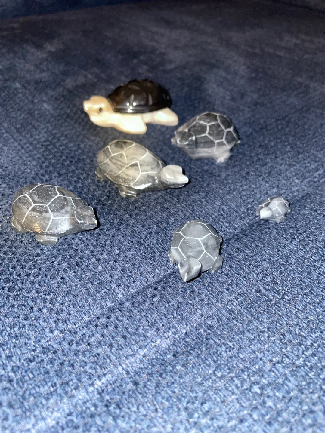 Set of 6 Stone Turtle Figurines thumbnail