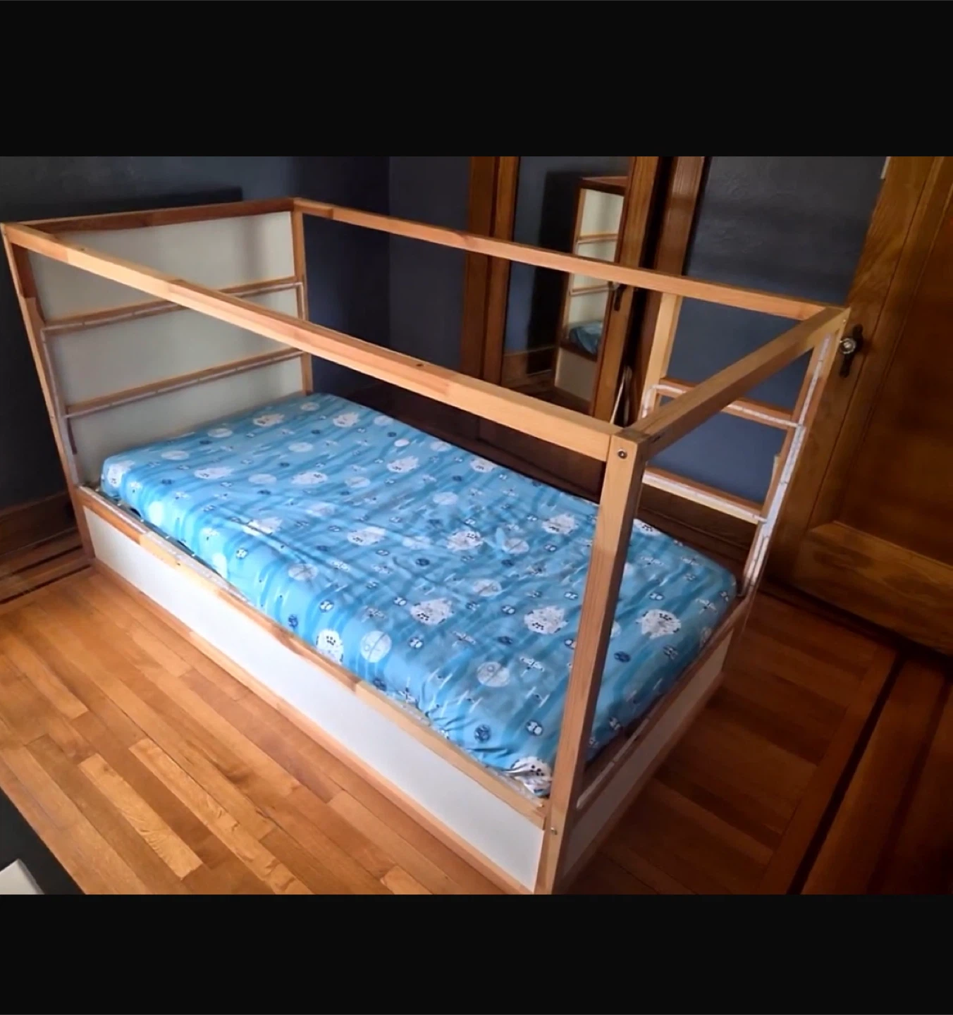 IKEA KURA Reversible Bed, White/Pine, Twin