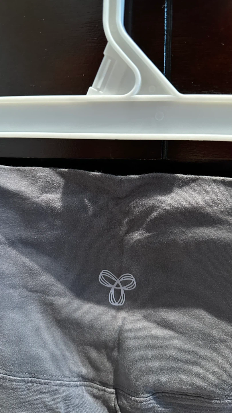 TNA Flare Yoga Pants - Size M - photo 3