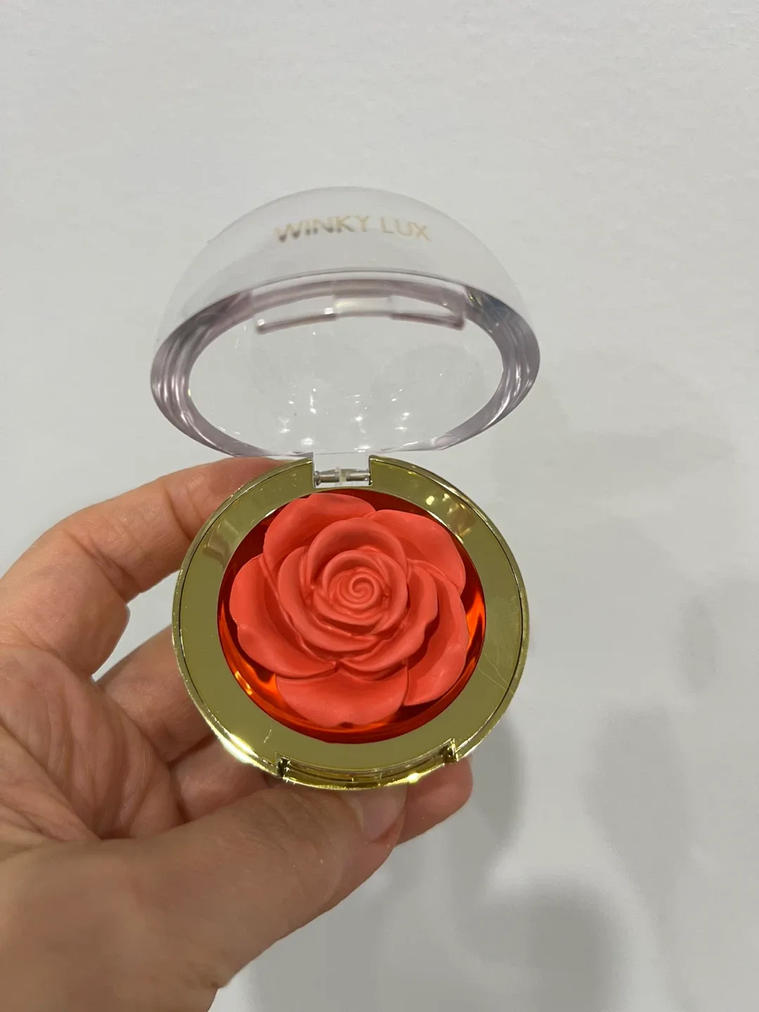 Winky Lux Cheeky Rose Cream Blush - New image indicator(3)