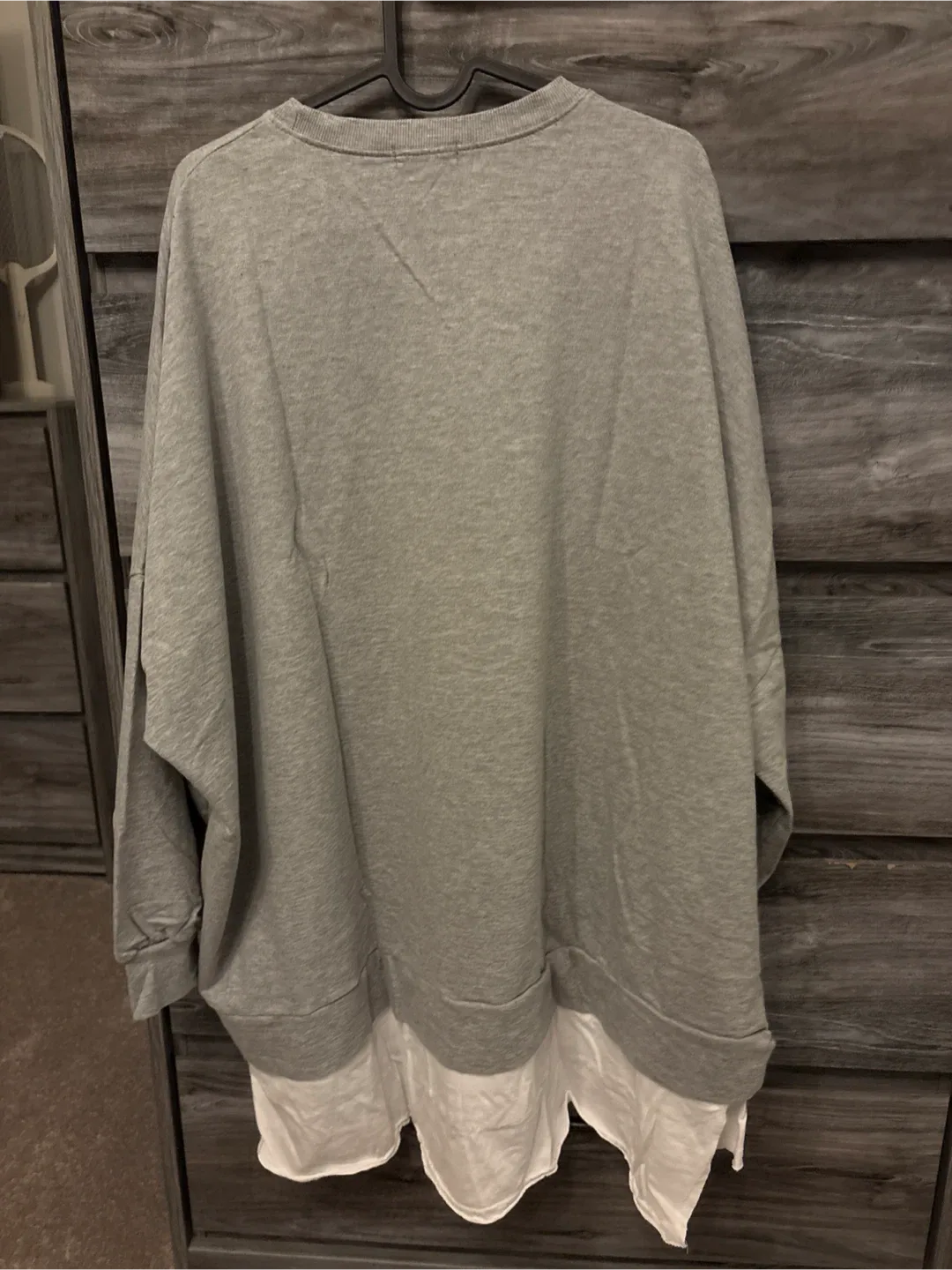 GGAKJANGE New York SOHO Grey Sweatshirt image indicator(6)