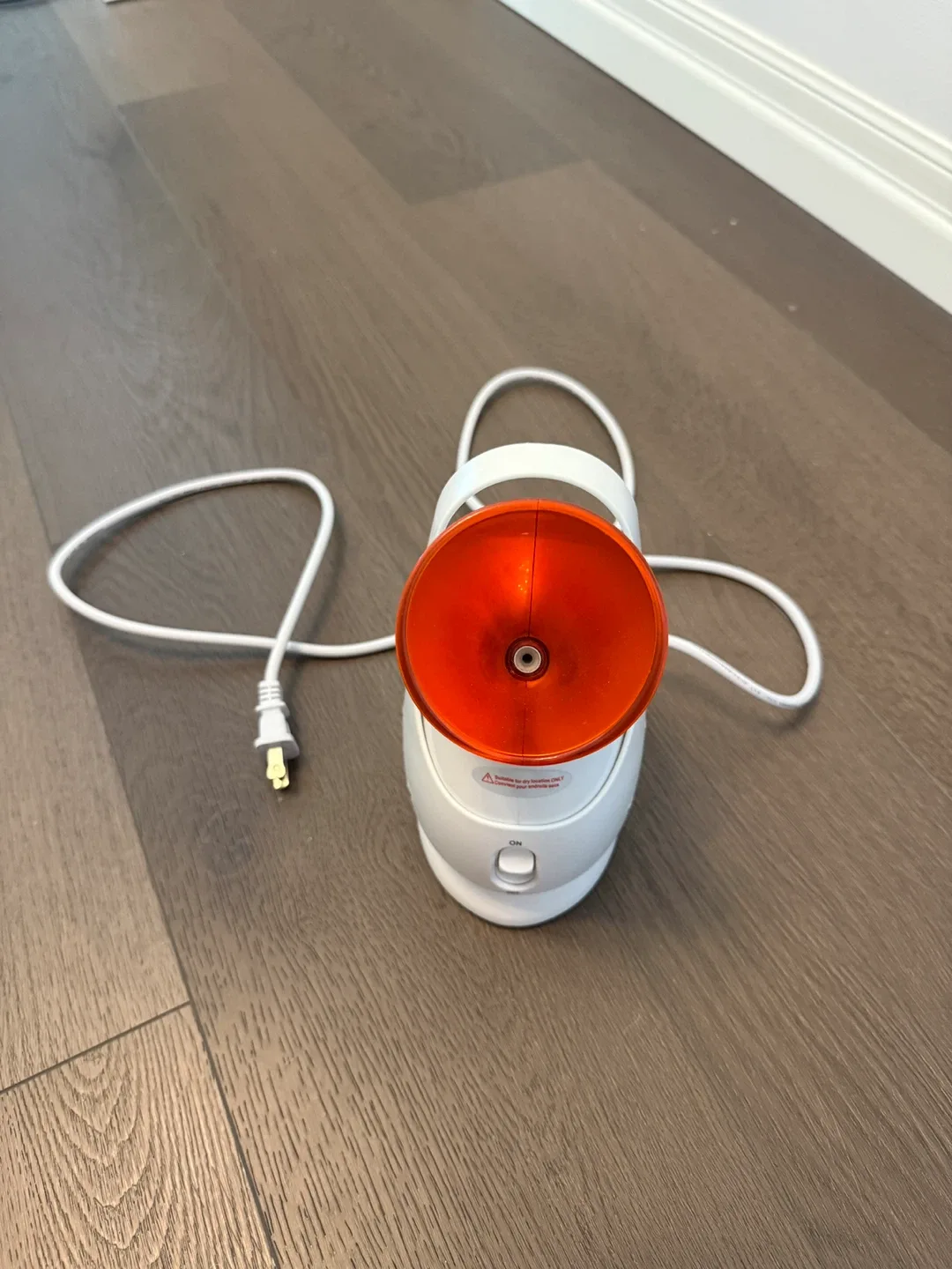 Dr. Dennis Gross Pro Facial Steamer image indicator(3)