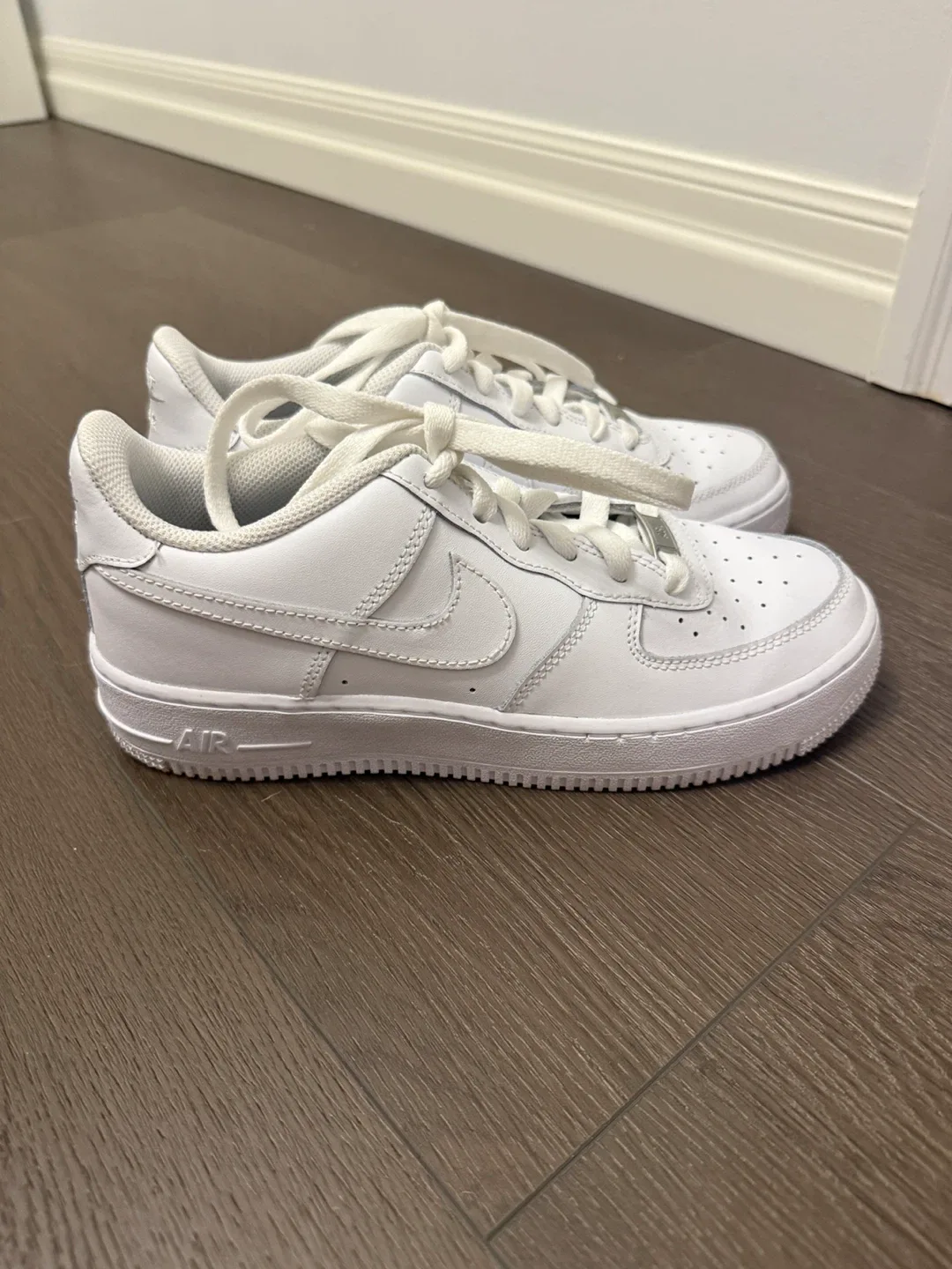 Nike Air Force 1 - White image indicator(3)