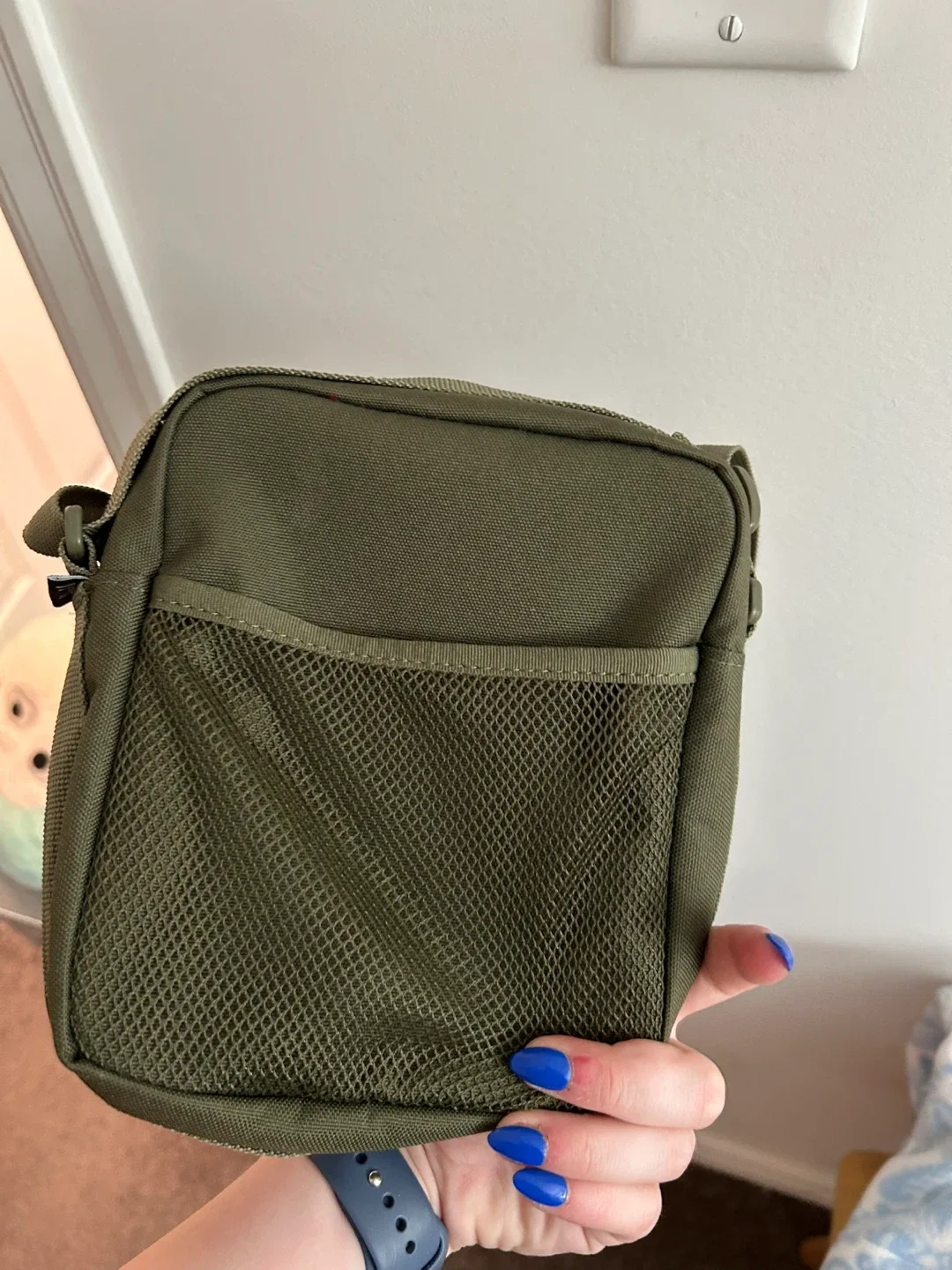 Herschel Supply Co. Olive Green Crossbody Bag image indicator(2)