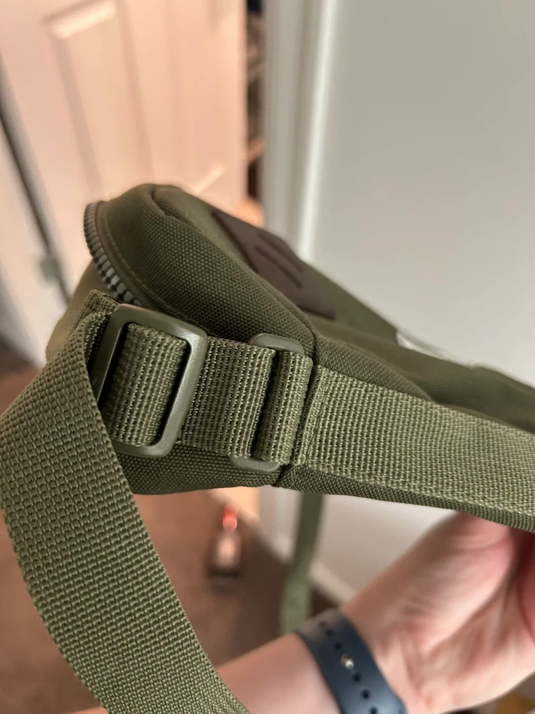 Herschel Supply Co. Olive Green Crossbody Bag image indicator(8)