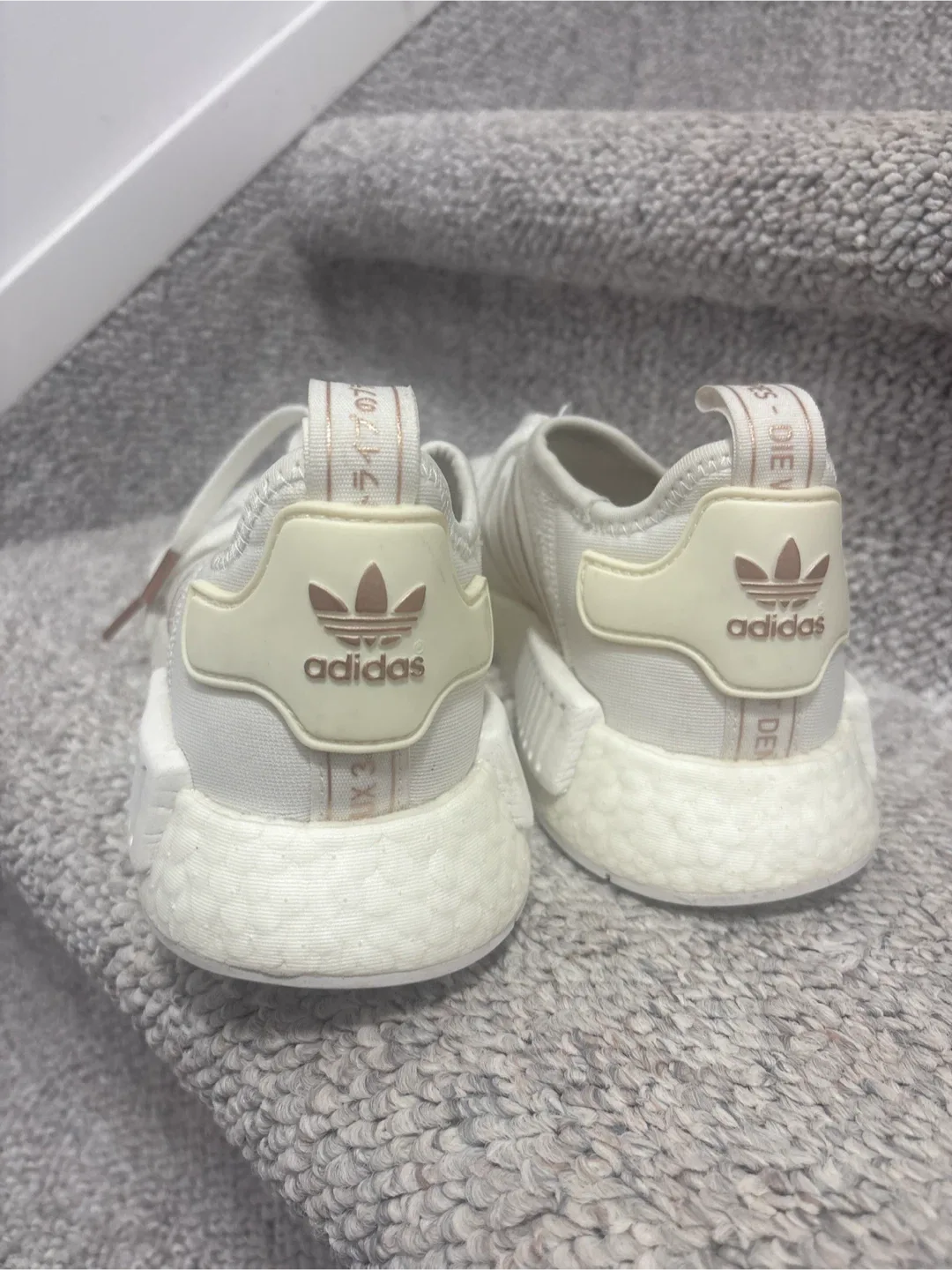 Adidas NMD_R1 Cream/White Shoes thumbnail