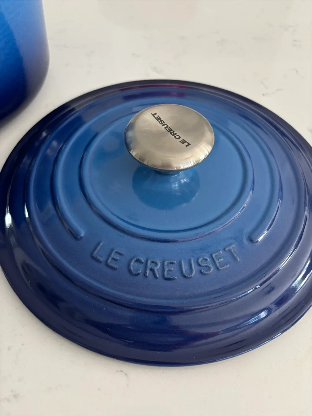 Le Creuset Deep Round Casserole/Oven - Blueberry image indicator(2)