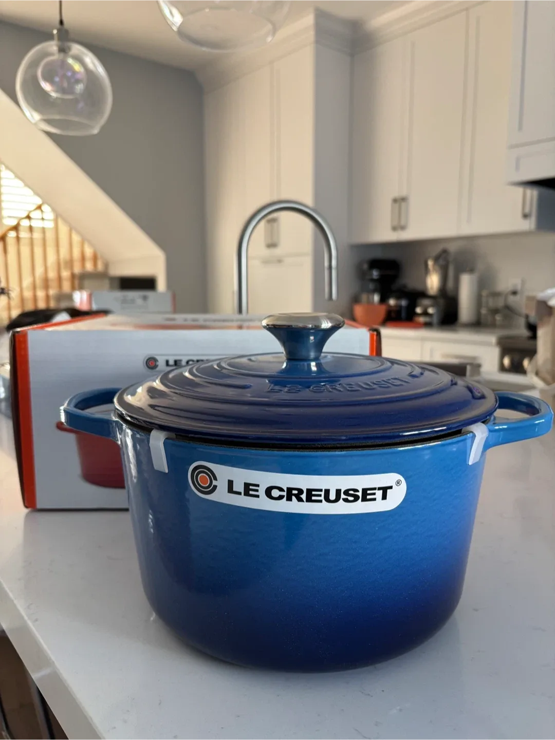 Le Creuset Deep Round Casserole/Oven - Blueberry image indicator(6)