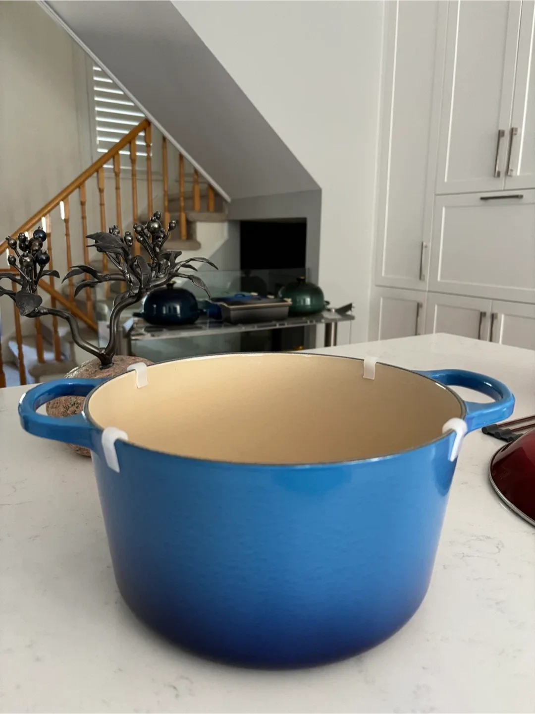 Le Creuset Deep Round Casserole/Oven - Blueberry image indicator(4)