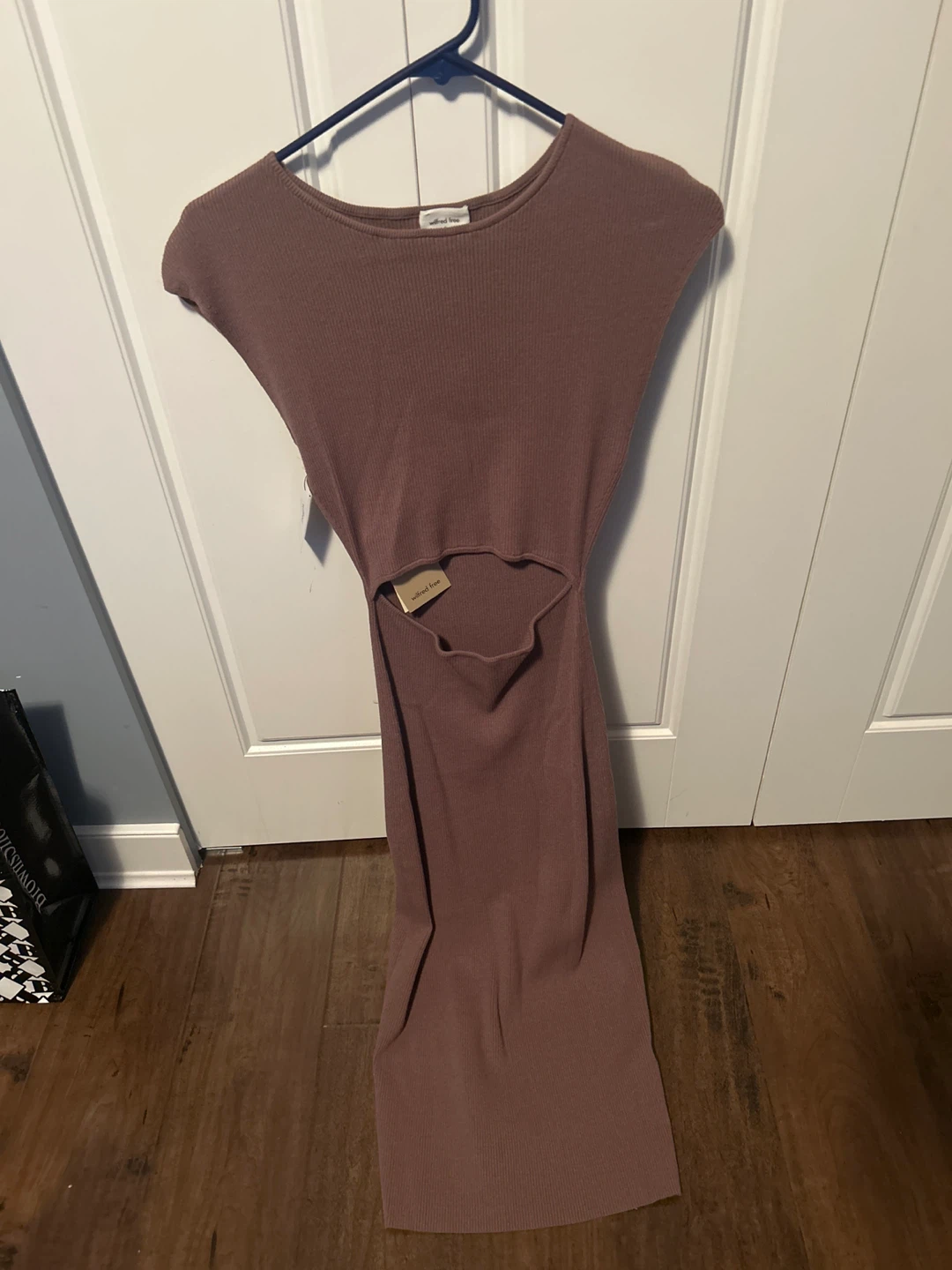 Wilfred Free Cut-Out Knit Midi Dress - Deep Taupe S