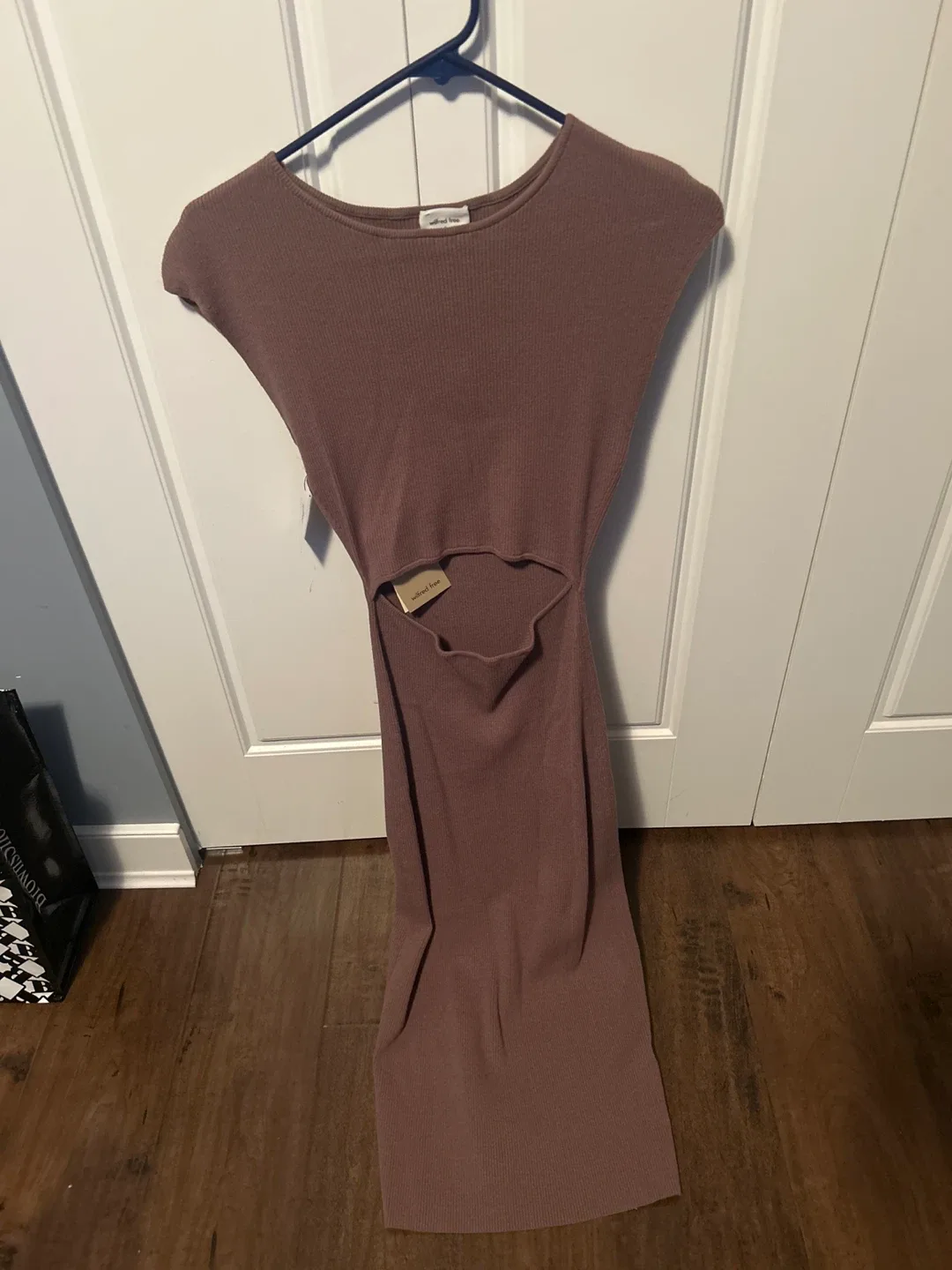 Wilfred Free Cut-Out Knit Midi Dress - Deep Taupe S thumbnail